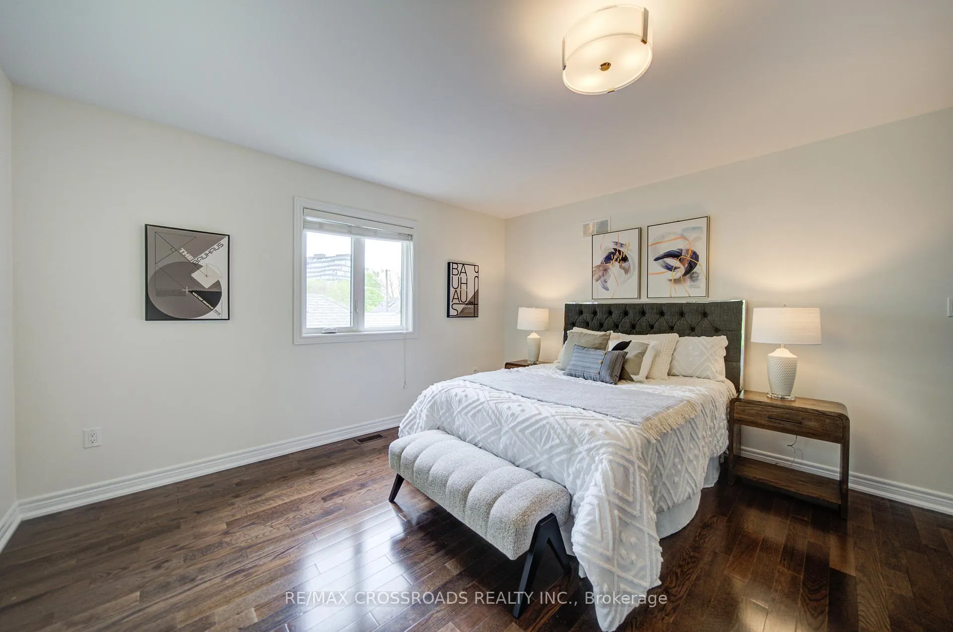 Photo 23 of 24 Lynn Road, Scarborough, Birchcliffe-Cliffside — HOMEH