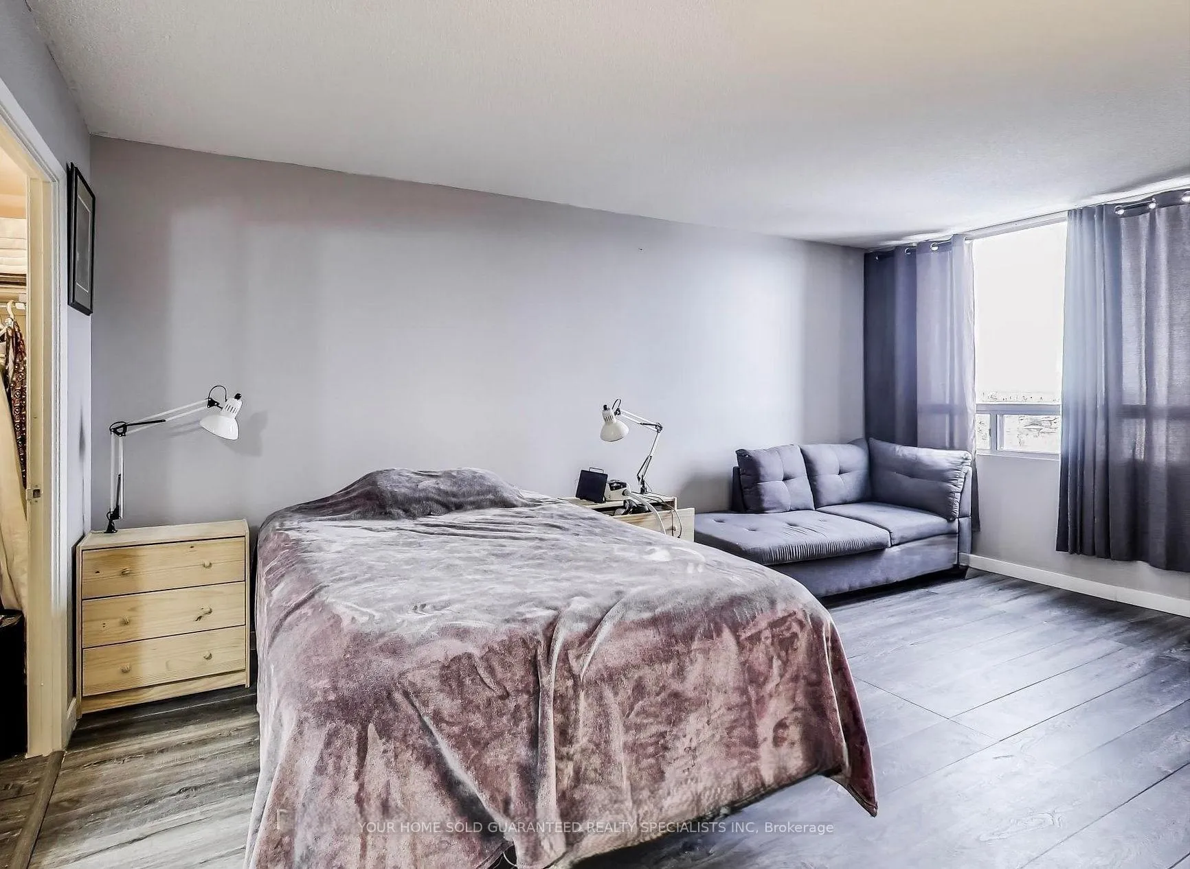 Photo 9 of Unit 805, 320 Mill Street, Brampton, Brampton South — HOMEH