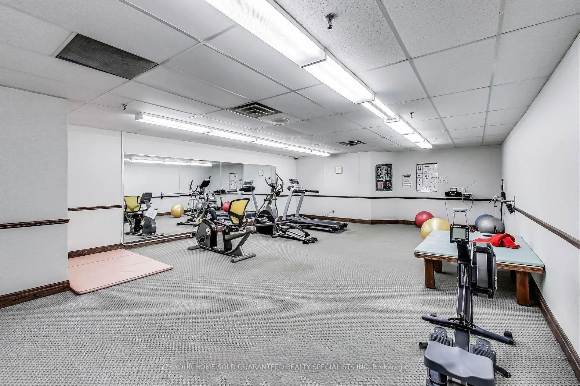 Photo 15 of Unit 805, 320 Mill Street, Brampton, Brampton South — HOMEH