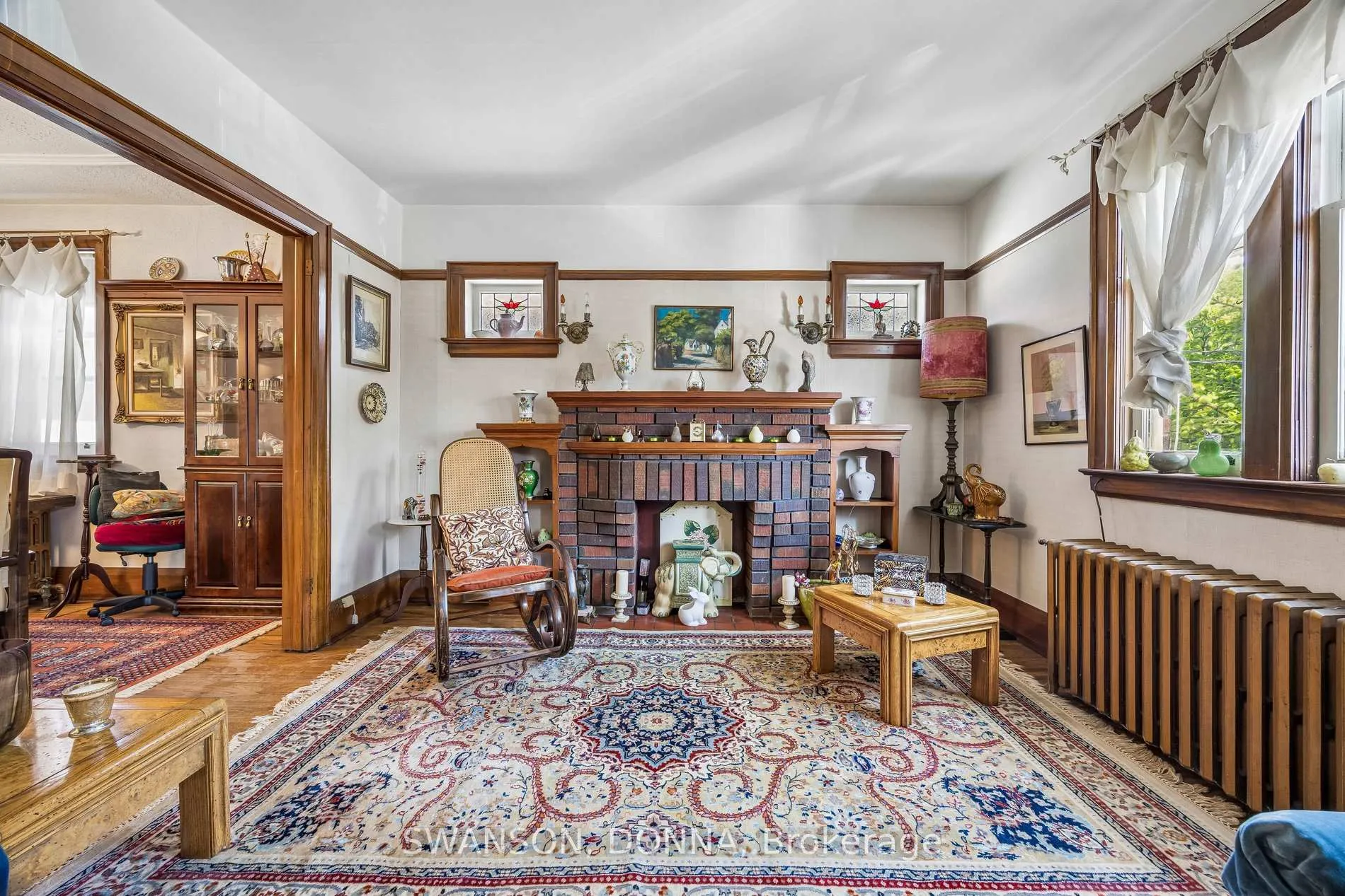 Photo 4 of 4 Preston Place, Toronto, Lawrence Park North — HOMEH
