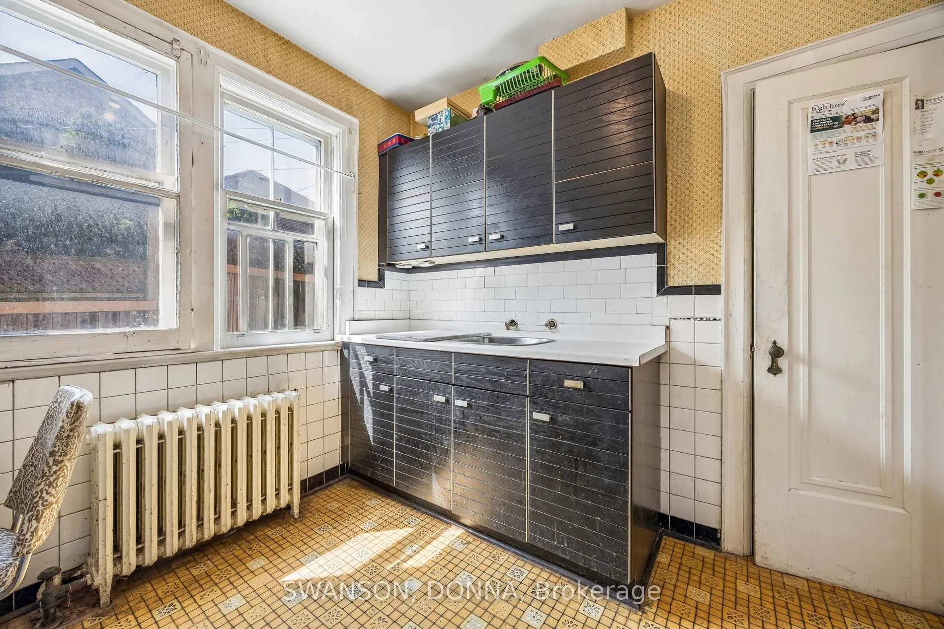 Photo 23 of 4 Preston Place, Toronto, Lawrence Park North — HOMEH