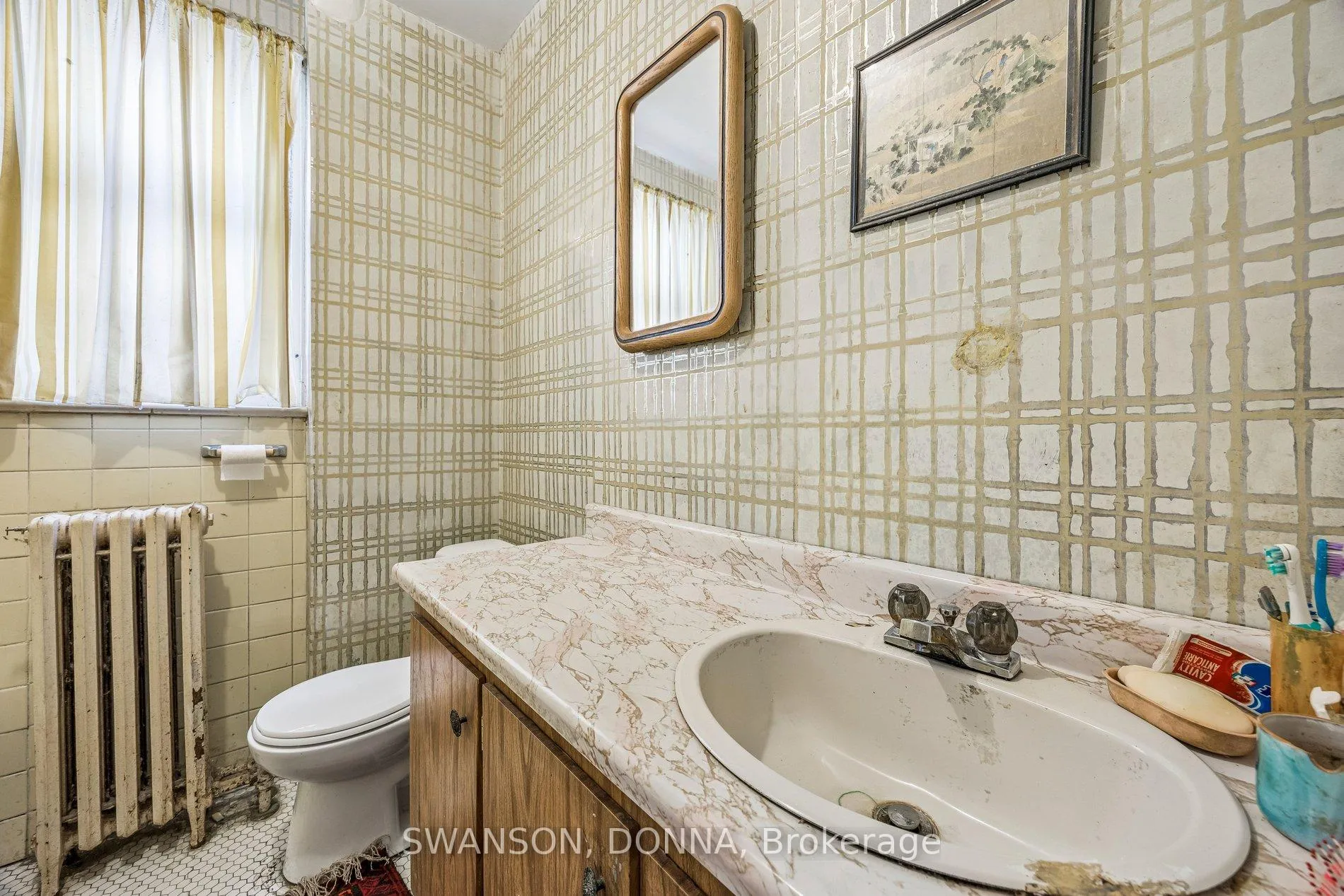 Photo 24 of 4 Preston Place, Toronto, Lawrence Park North — HOMEH