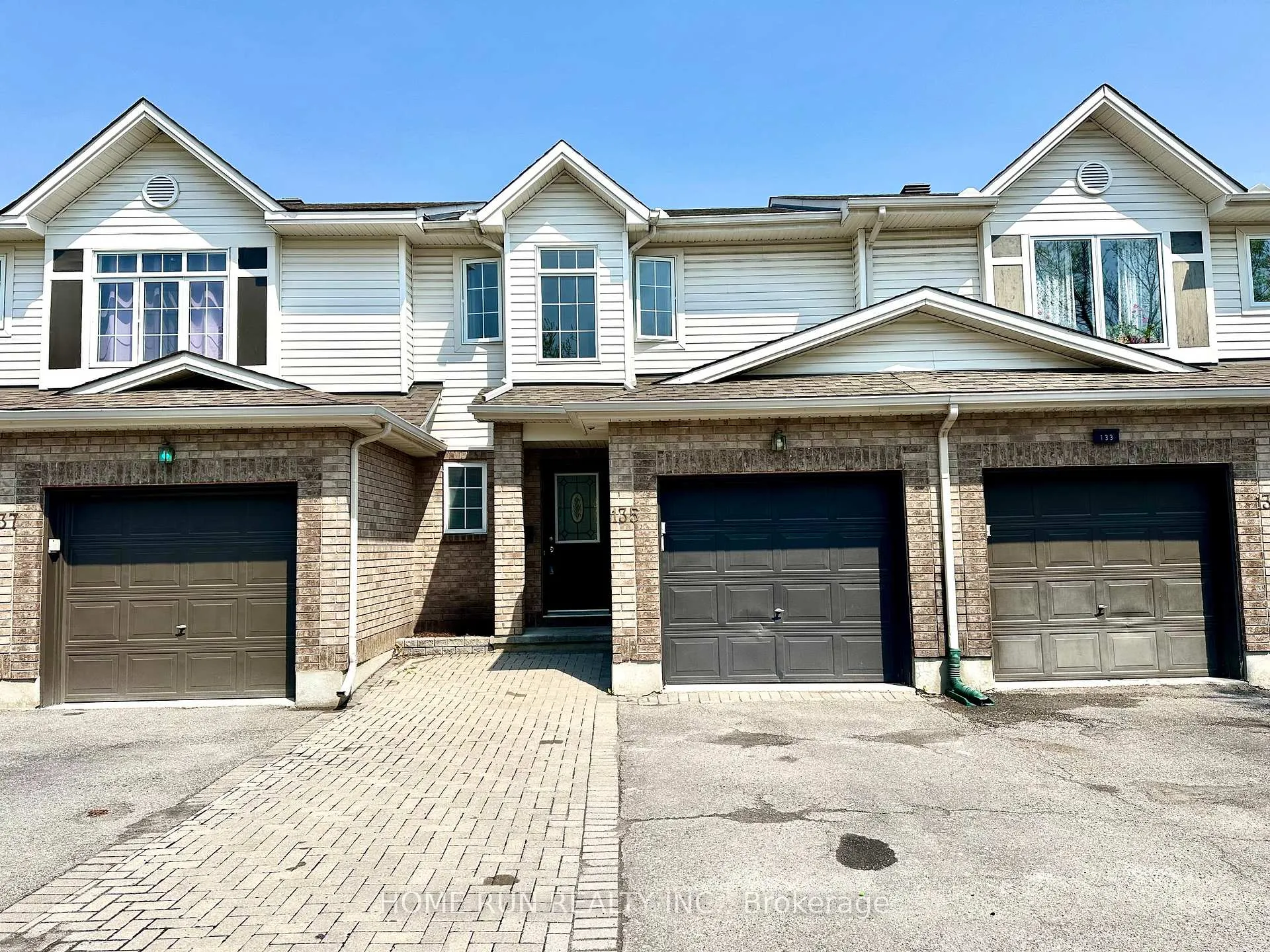 Photo 1 of 135 Kinross Private, Ottawa, Kanata - Morgan's Grant/South March — HOMEH