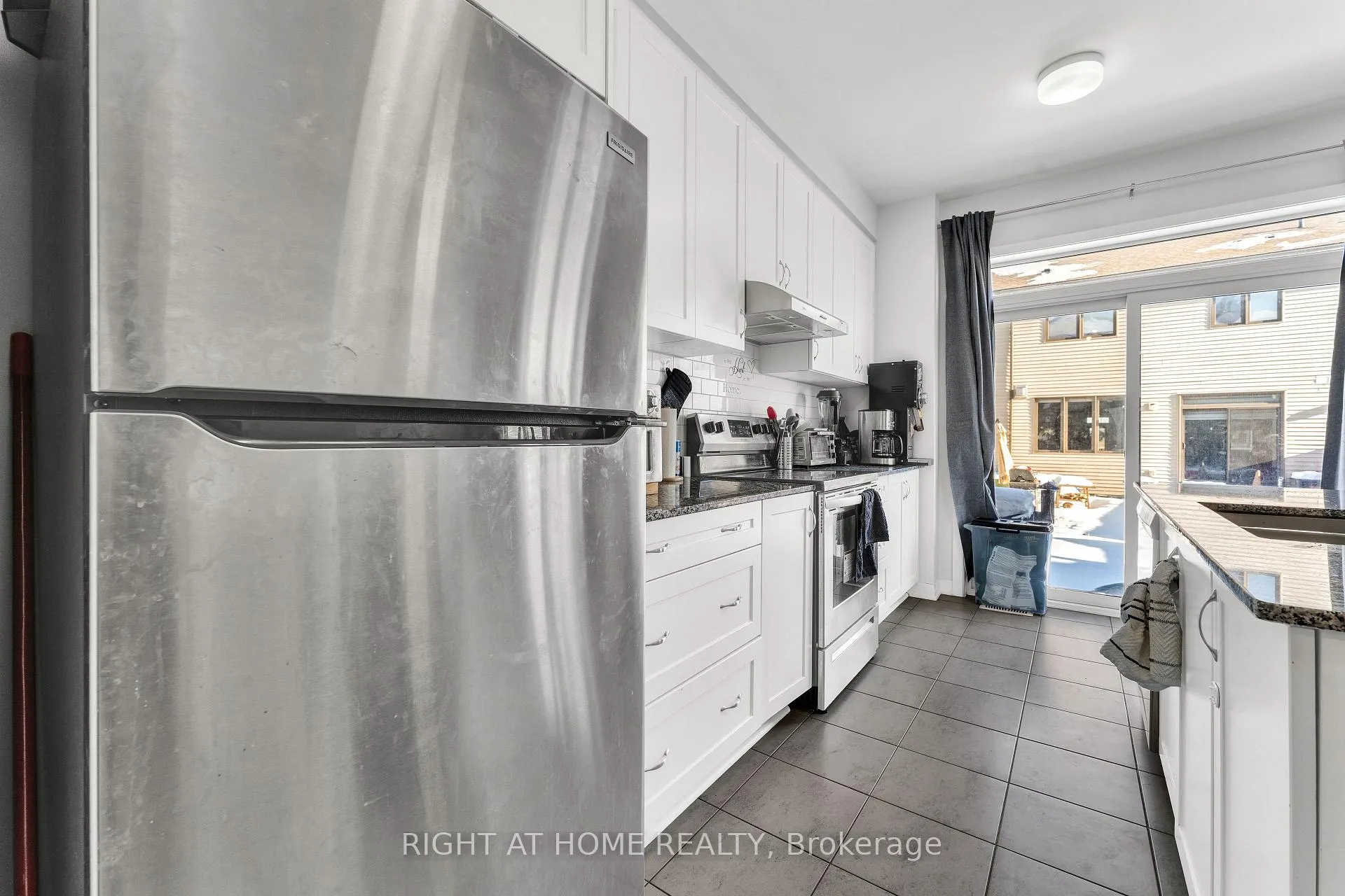 Photo 8 of 67 Kindred Row, Ottawa, Stittsville (North) — HOMEH