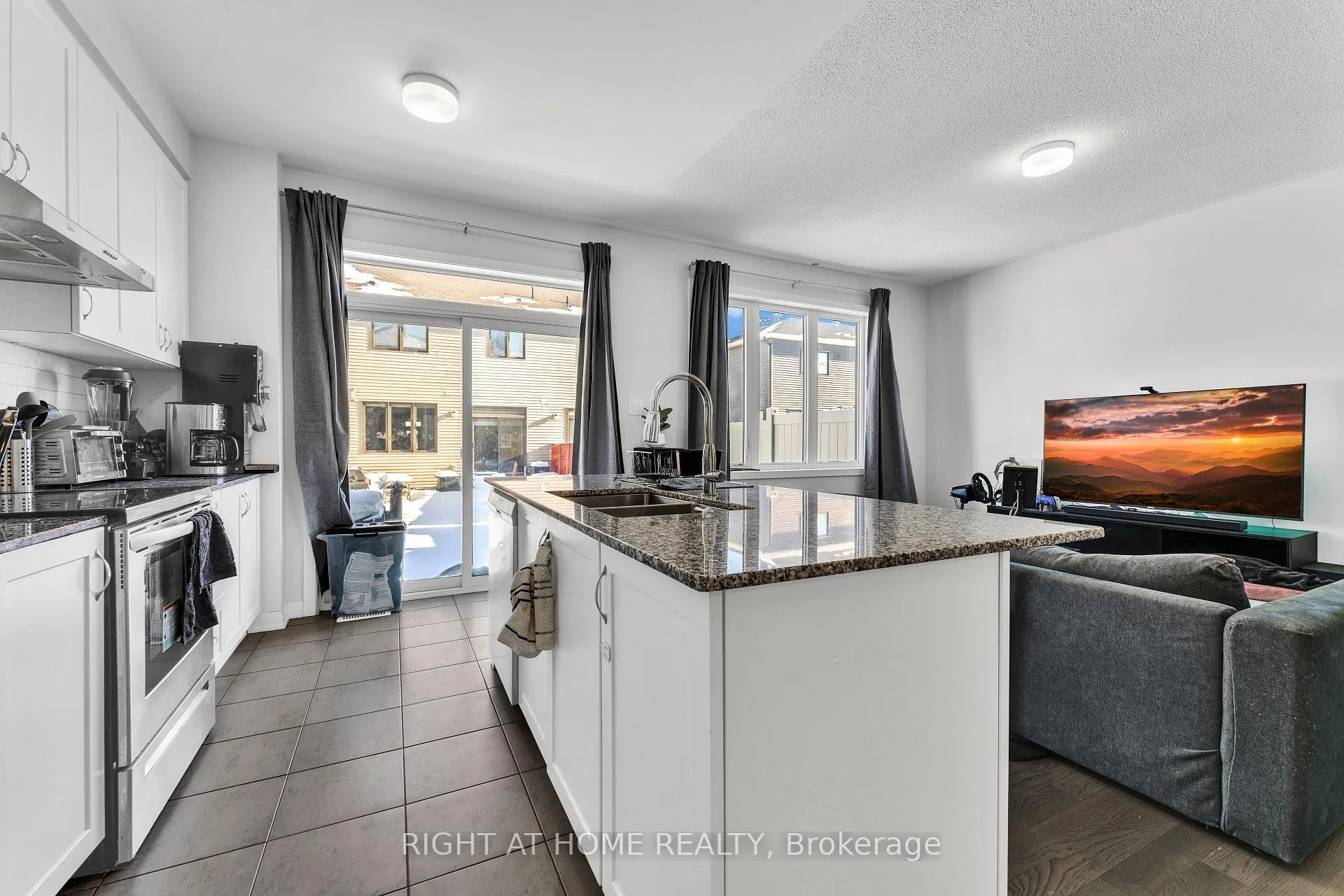 Photo 9 of 67 Kindred Row, Ottawa, Stittsville (North) — HOMEH
