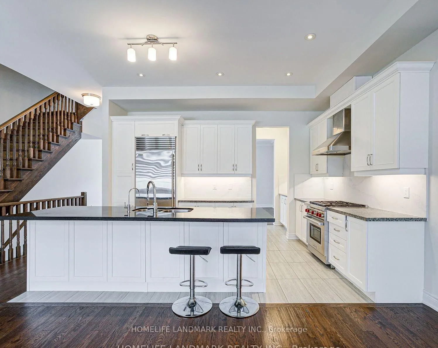 Photo 3 of 8 Creekvally Lane, Markham, Rural Markham — HOMEH