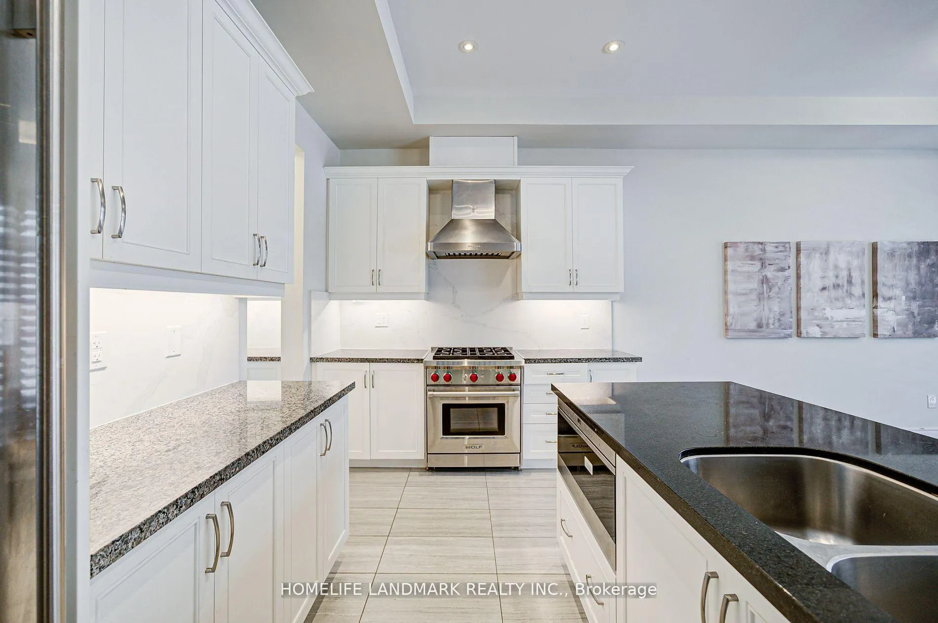 Photo 10 of 8 Creekvally Lane, Markham, Rural Markham — HOMEH