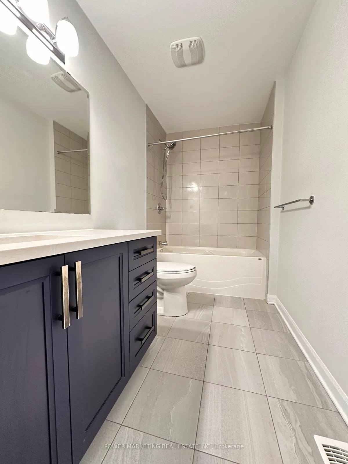 Photo 9 of Unit 24, 701 Amberwing Private, Ottawa, Avalon West — HOMEH