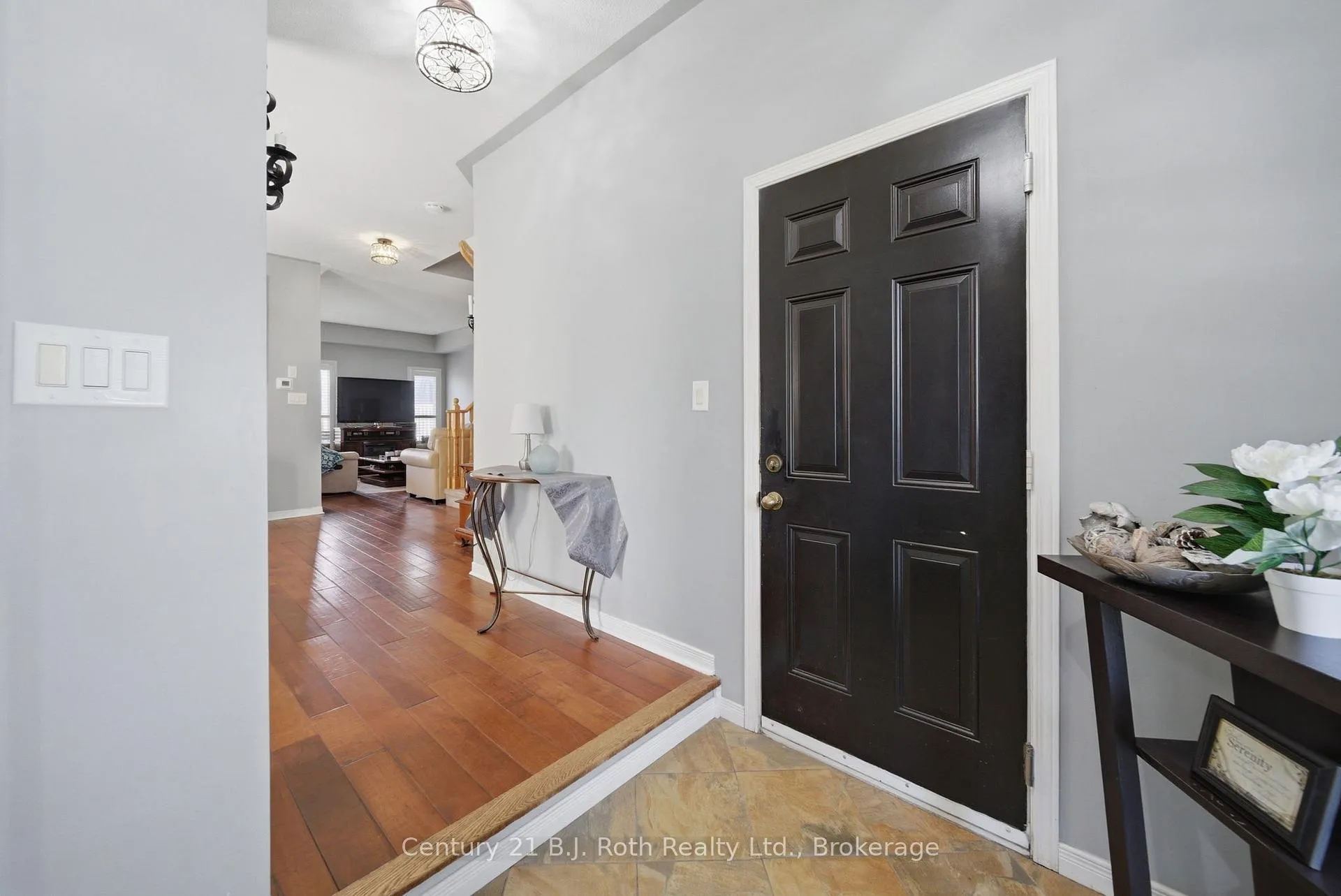 Photo 3 of Unit 5, 478 Regent Street, Orillia — HOMEH
