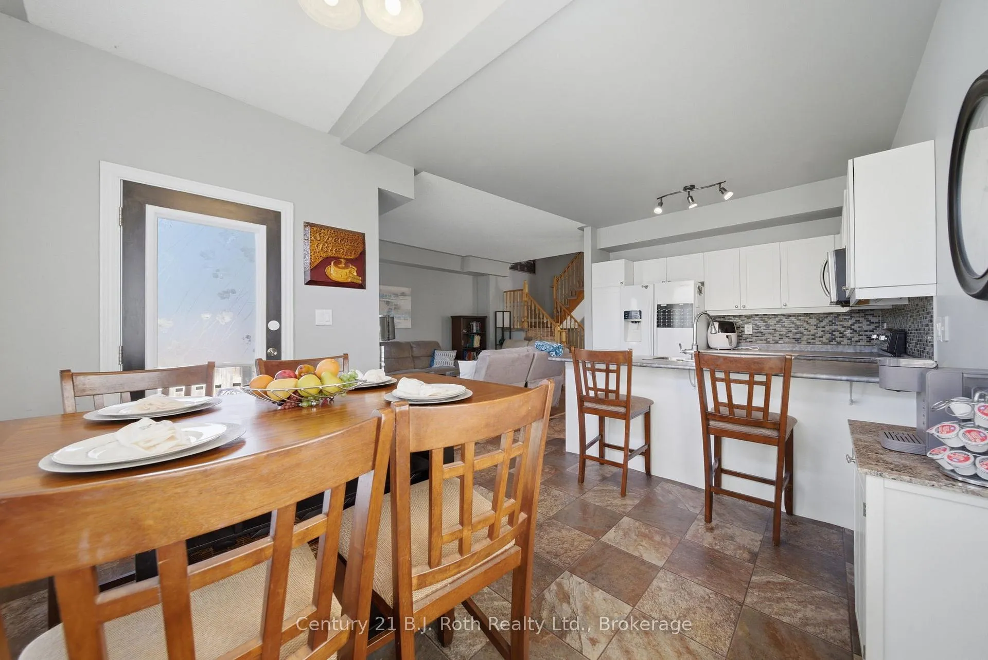 Photo 12 of Unit 5, 478 Regent Street, Orillia — HOMEH