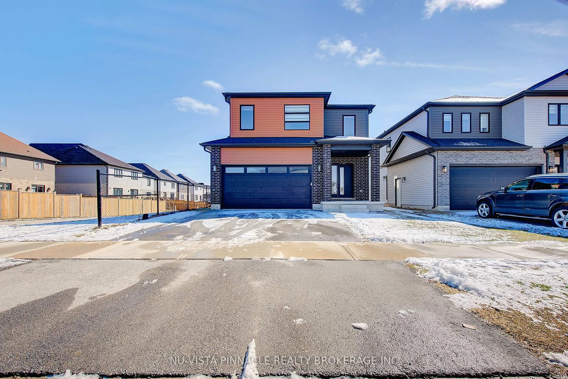 Photo 2 of 1377 Twilite Boulevard, London, North S — HOMEH