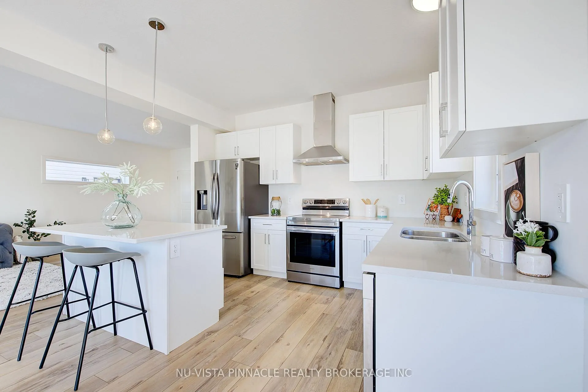 Photo 15 of 1377 Twilite Boulevard, London, North S — HOMEH