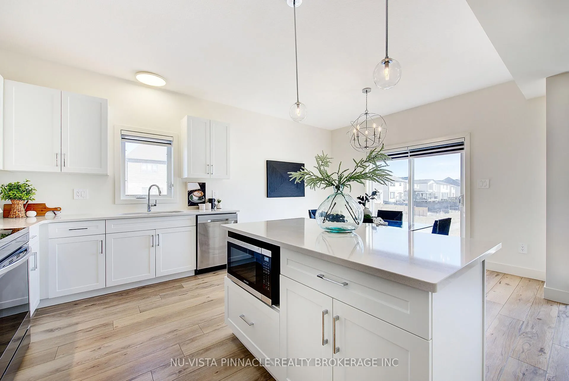 Photo 16 of 1377 Twilite Boulevard, London, North S — HOMEH