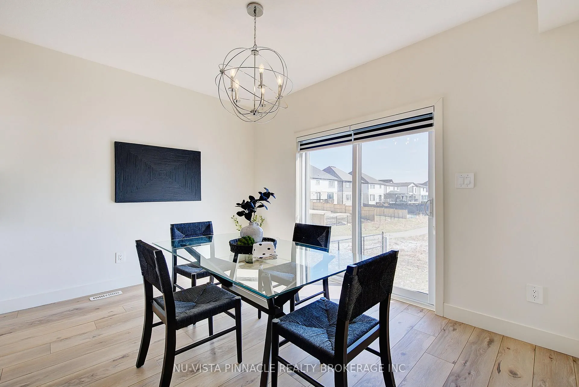 Photo 17 of 1377 Twilite Boulevard, London, North S — HOMEH