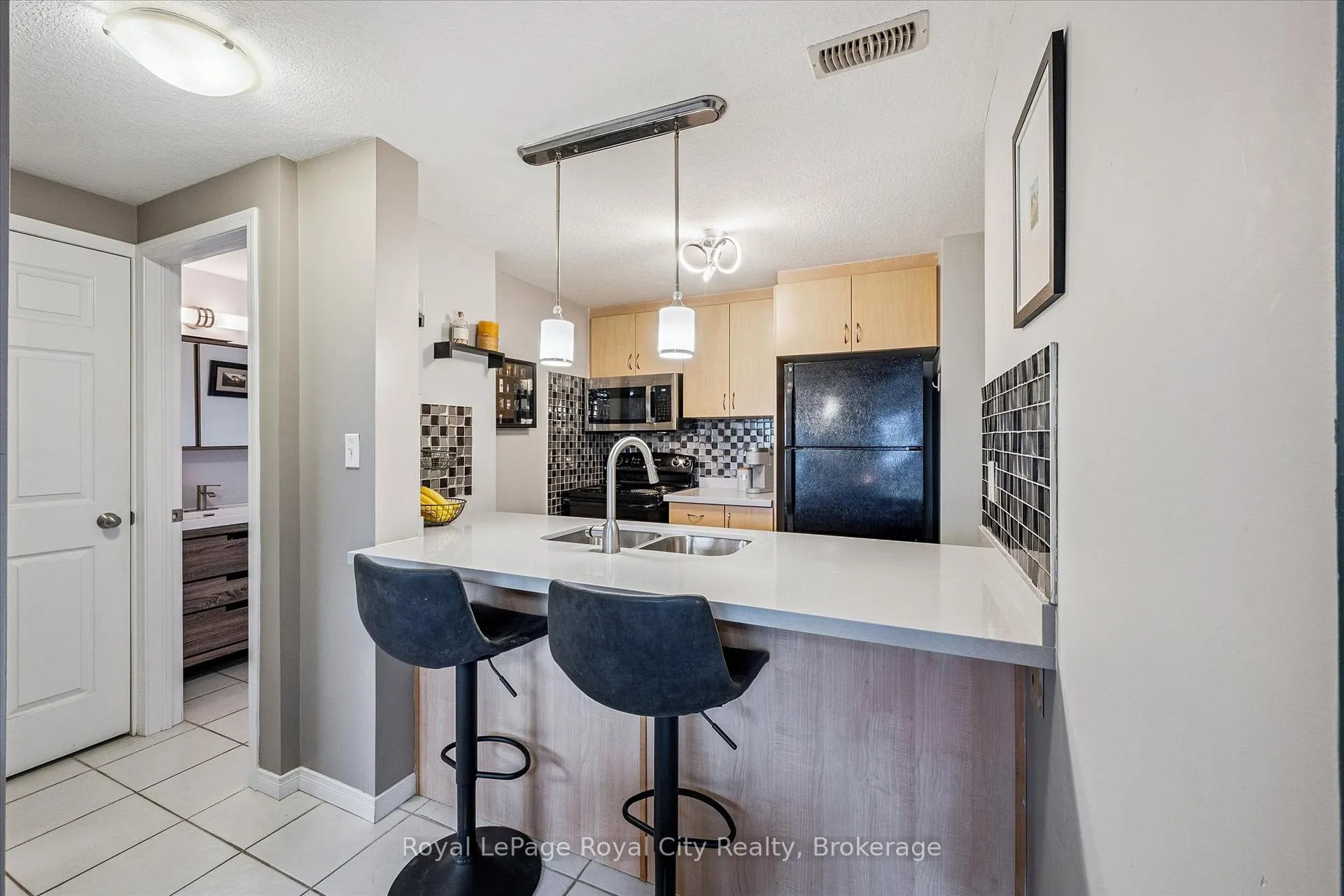 Photo 13 of Unit 85, 35 Mountford Drive, Guelph, Grange Road — HOMEH