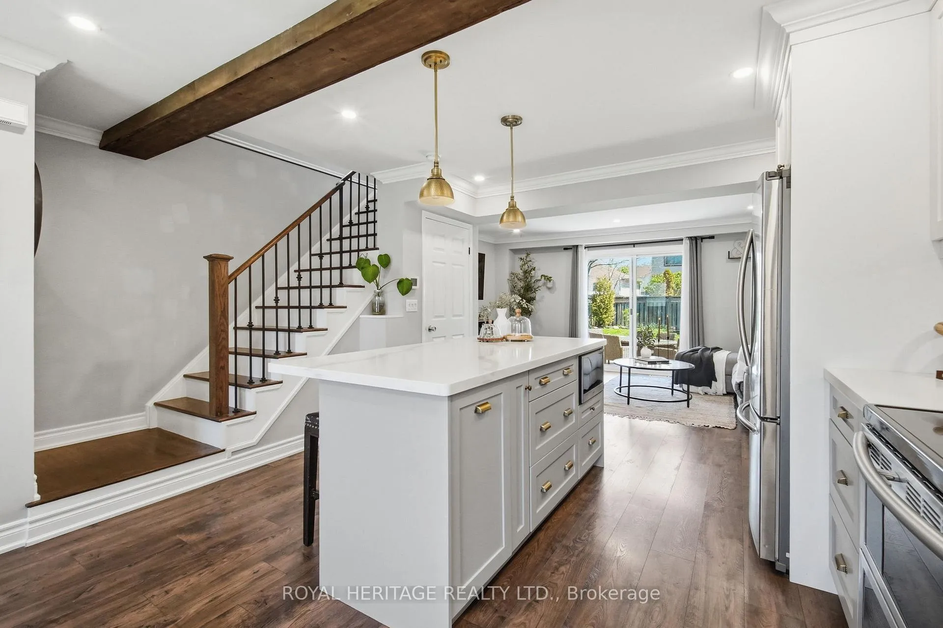 Photo 6 of 1538 Connery Crescent, Oshawa, Lakeview — HOMEH