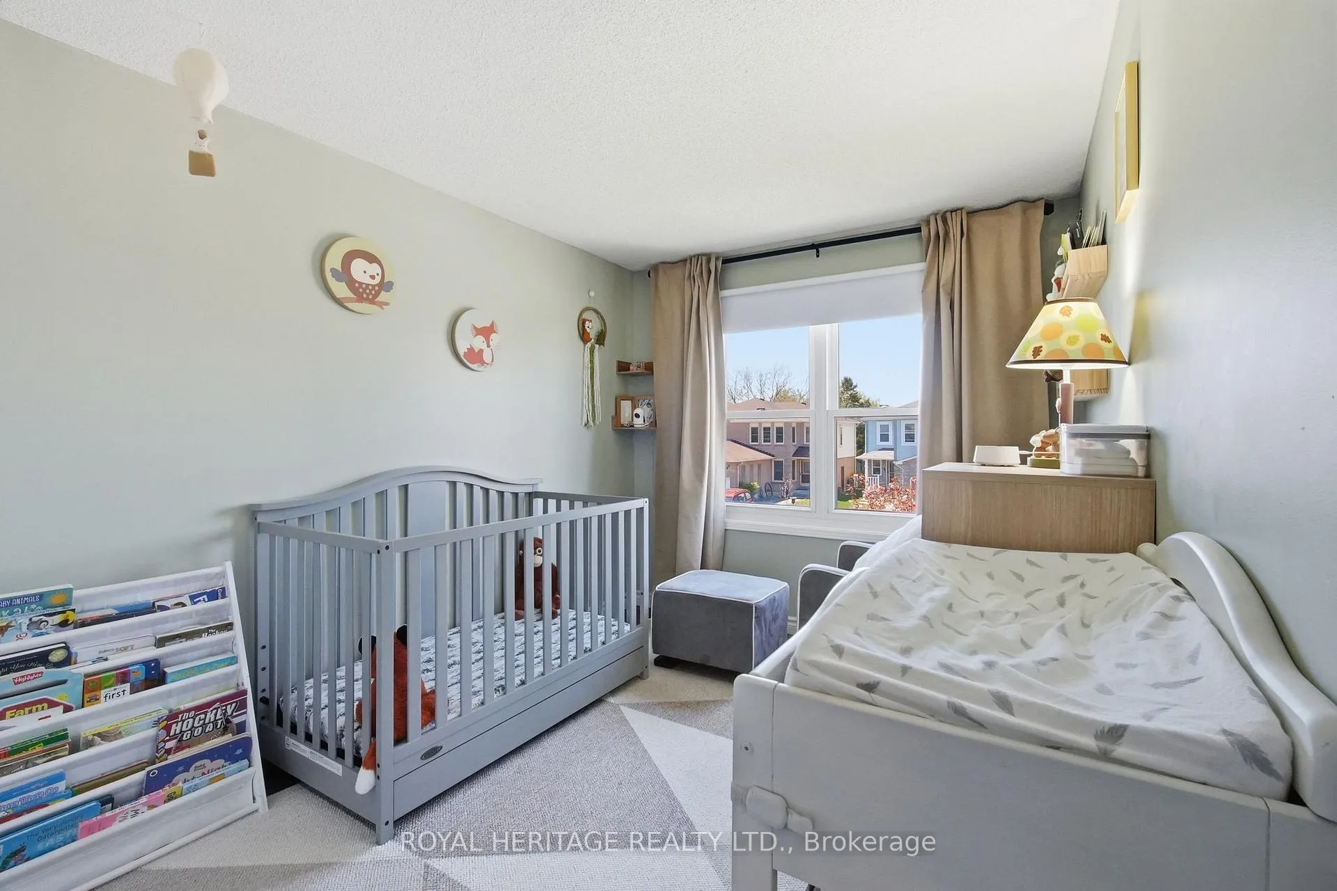 Photo 14 of 1538 Connery Crescent, Oshawa, Lakeview — HOMEH