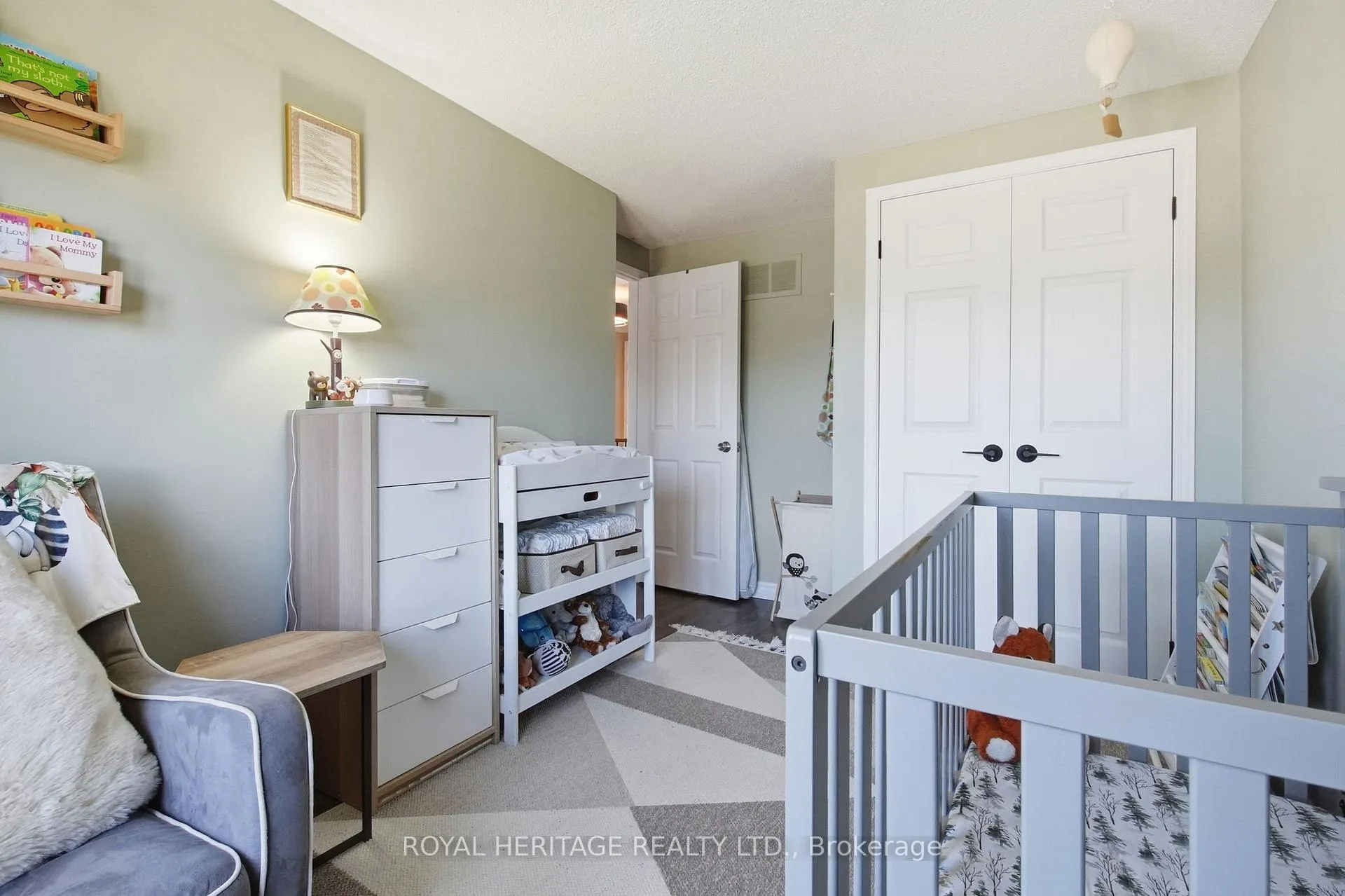 Photo 15 of 1538 Connery Crescent, Oshawa, Lakeview — HOMEH