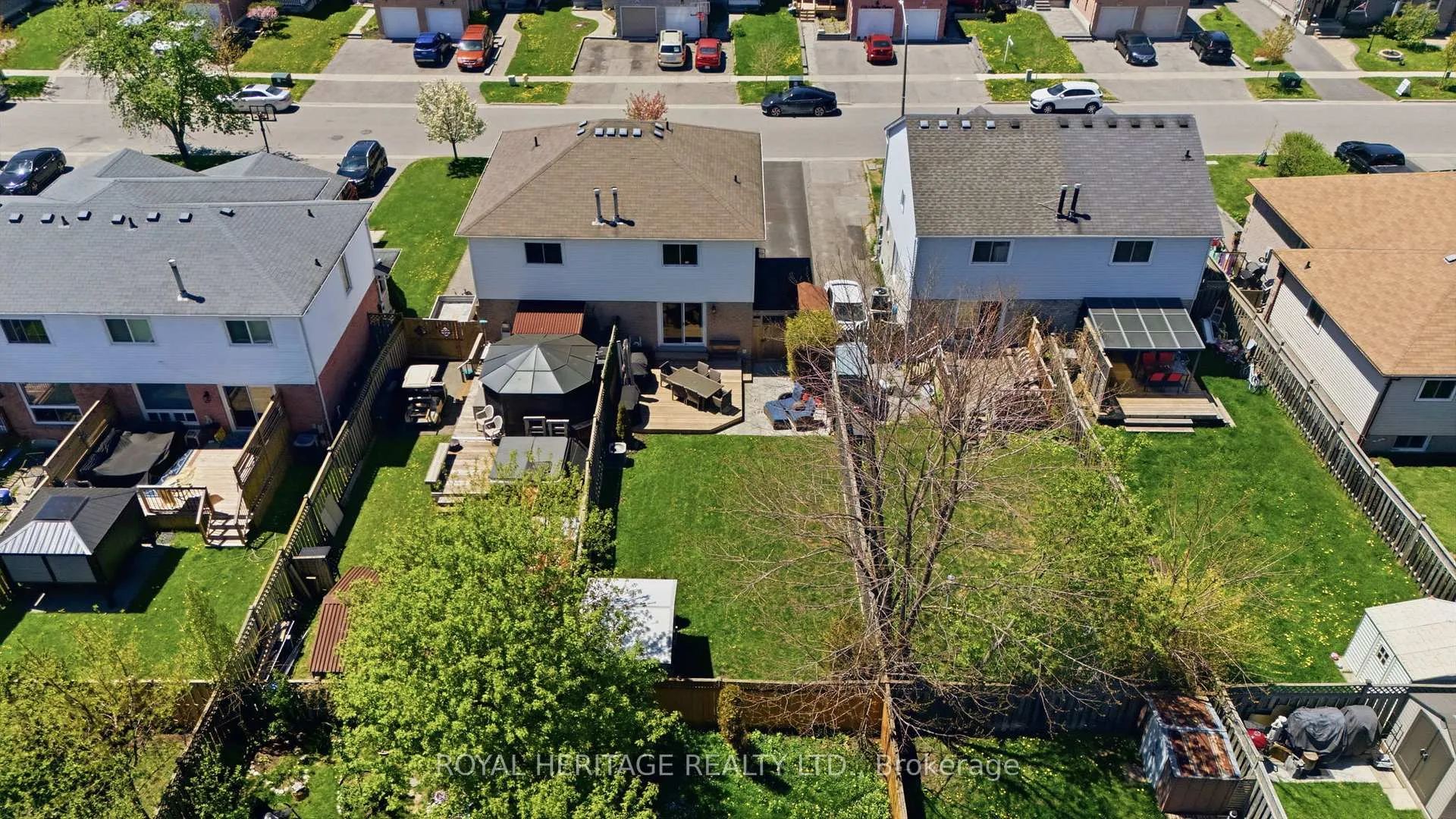 Photo 22 of 1538 Connery Crescent, Oshawa, Lakeview — HOMEH