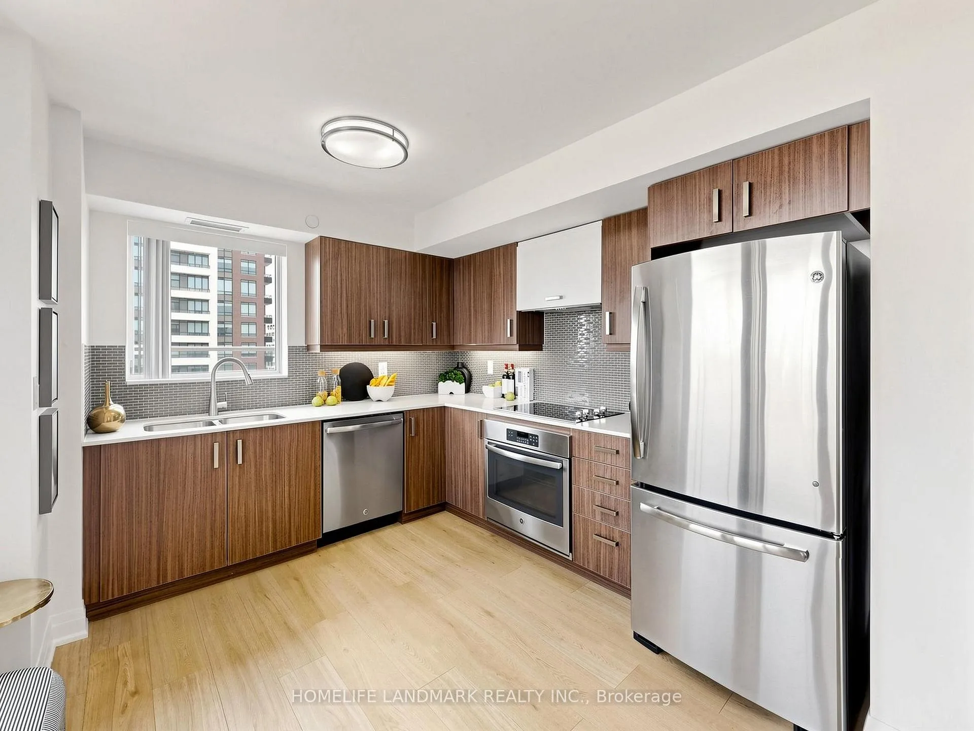 Photo 11 of Unit 2107, 18 Uptown Drive, Markham, Unionville — HOMEH