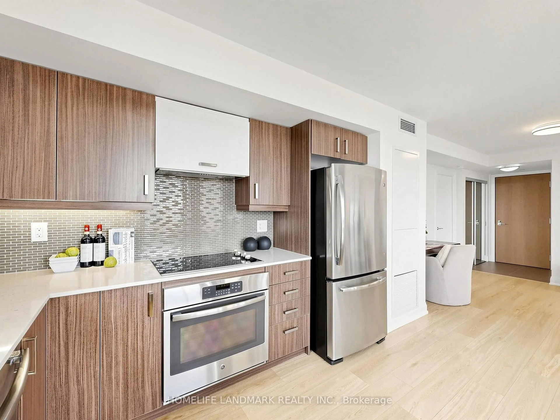 Photo 12 of Unit 2107, 18 Uptown Drive, Markham, Unionville — HOMEH