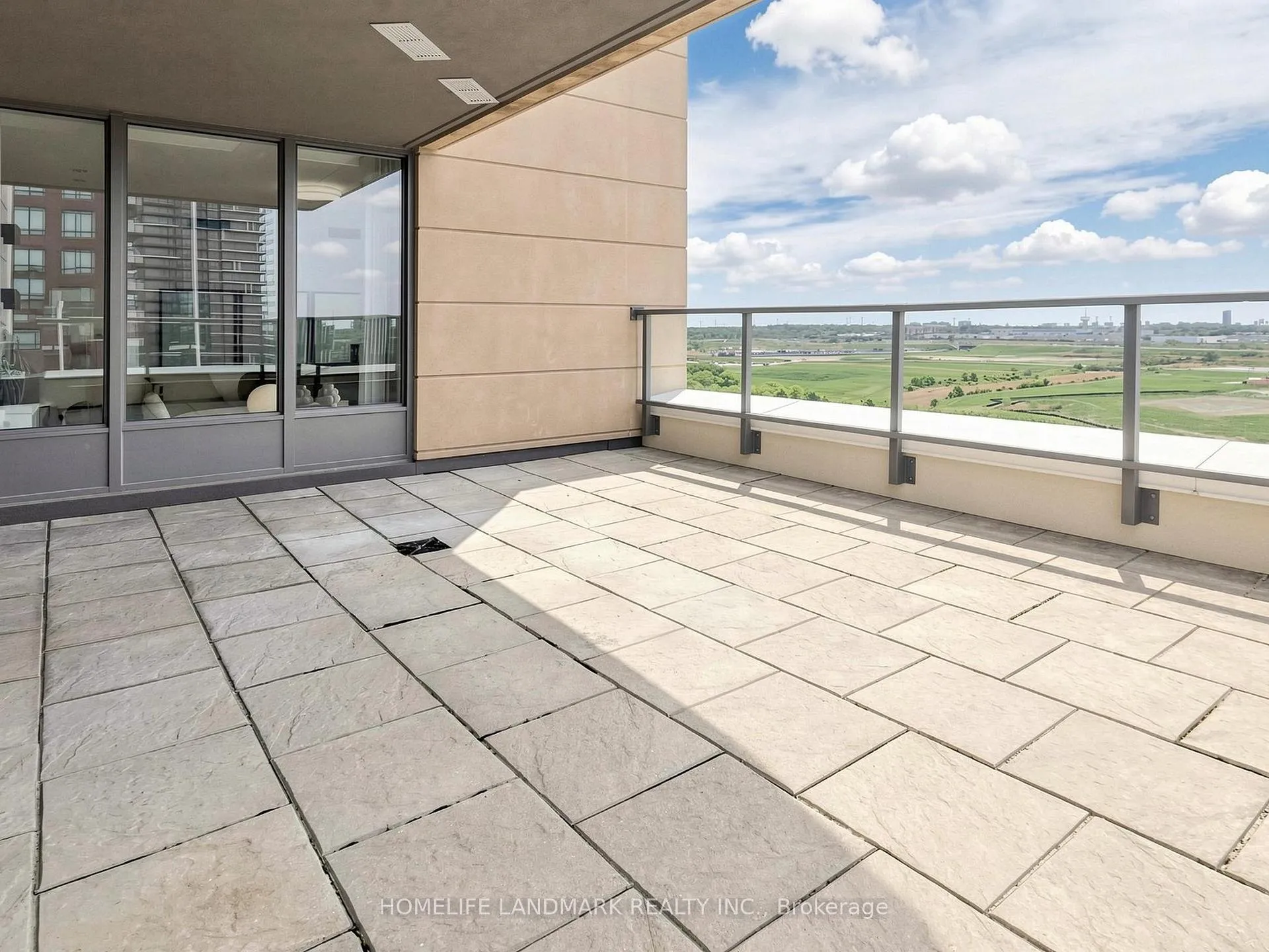 Photo 26 of Unit 2107, 18 Uptown Drive, Markham, Unionville — HOMEH