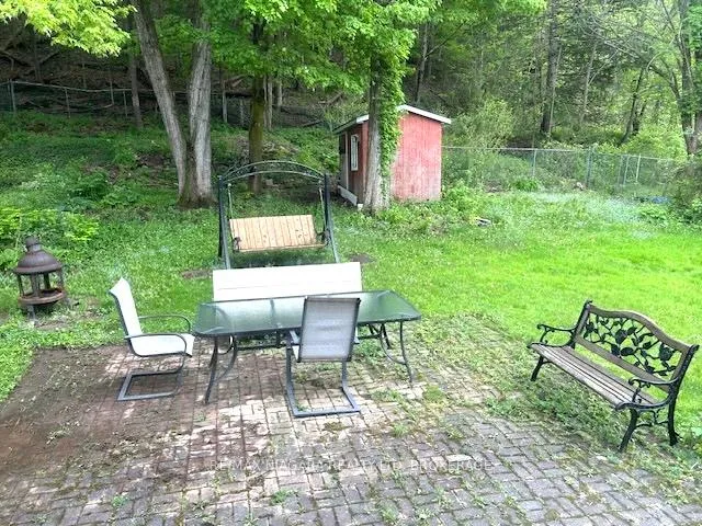 Photo 9 of Unit Upper, 4 Trillium Lane, St. Catharines, Glendale/Glenridge — HOMEH