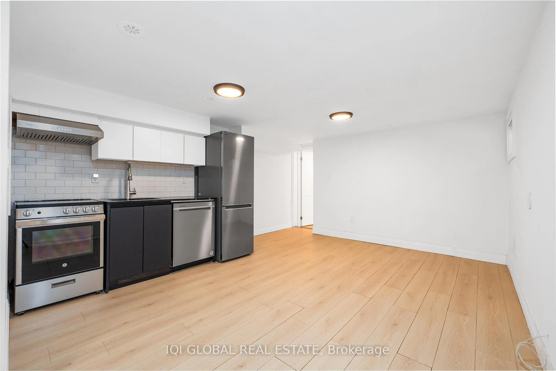 Front of Unit Basement, 633 Ossington Avenue