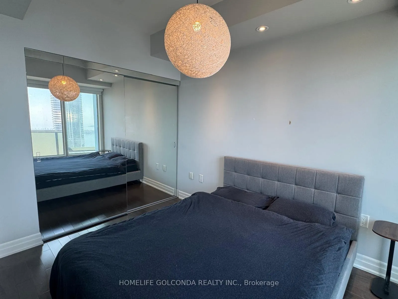 Photo 5 of Unit 5101, 8 The Esplanade, Toronto, Waterfront Communities — HOMEH