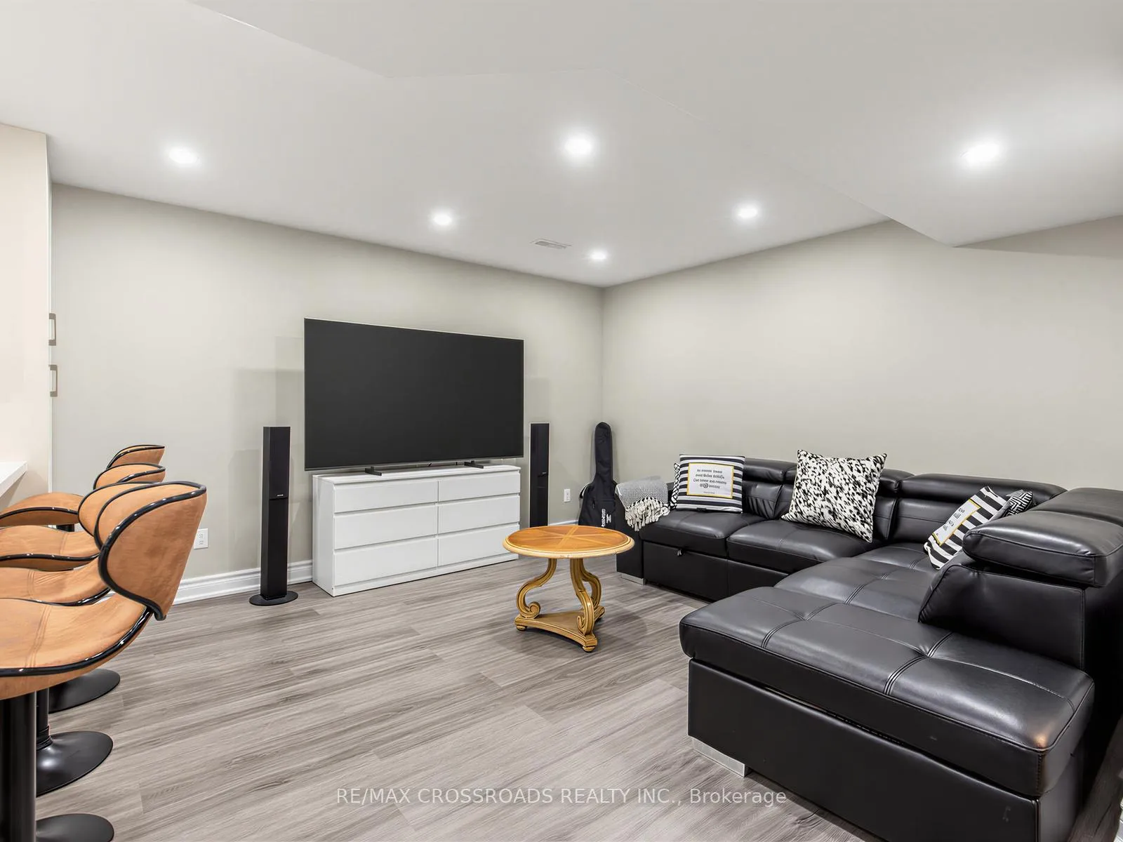 Photo 26 of 10 Salt Drive, Ajax, South East — HOMEH