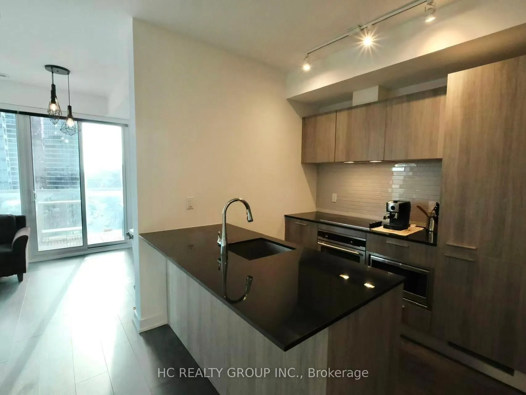 Photo 7 of Unit 809, 3 Gloucester Street, Toronto, Church-Yonge Corridor — HOMEH