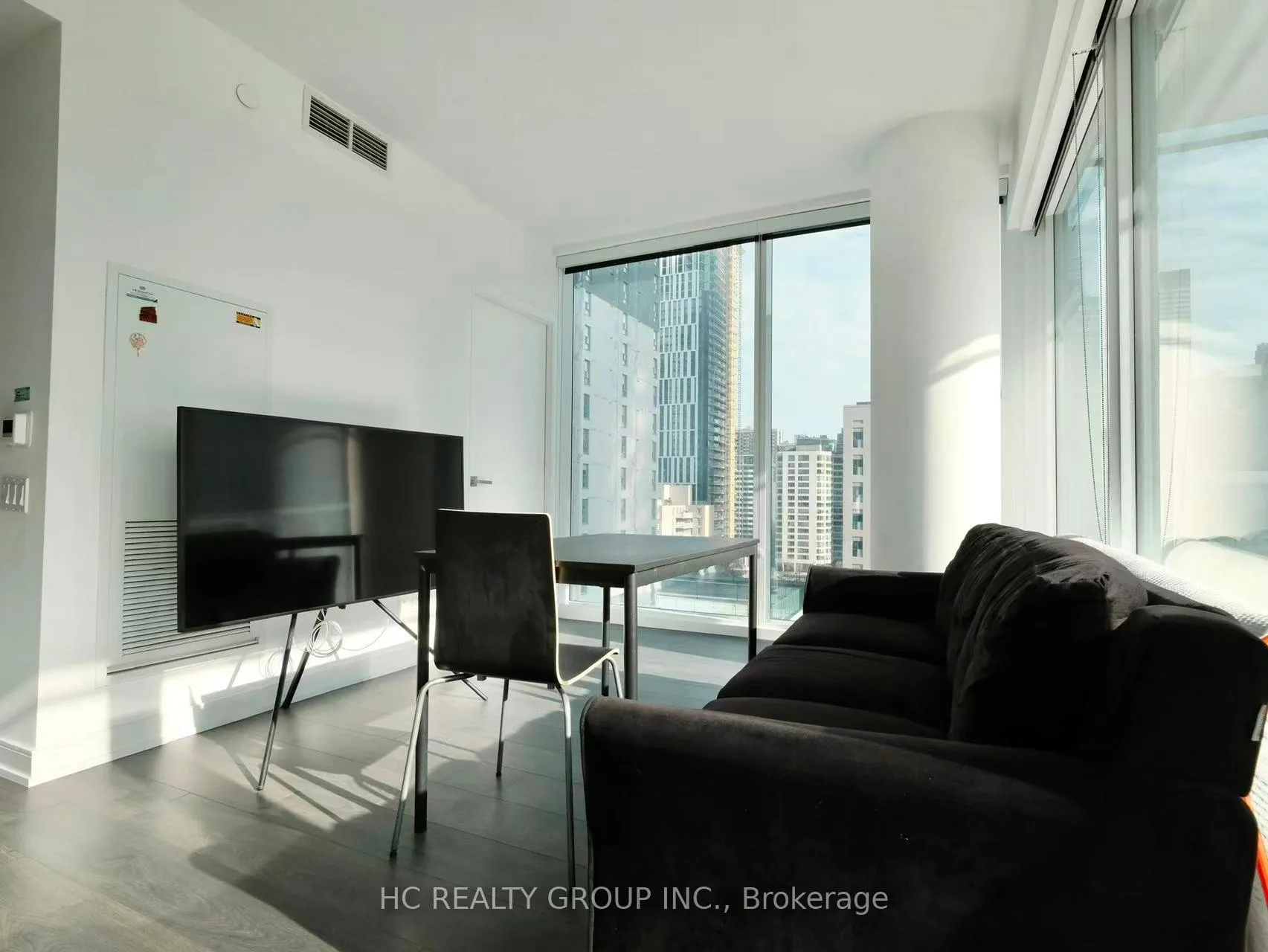 Photo 12 of Unit 809, 3 Gloucester Street, Toronto, Church-Yonge Corridor — HOMEH
