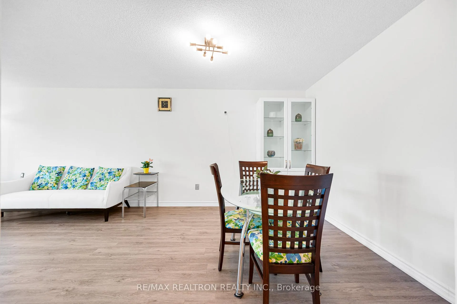 Photo 9 of Unit 910, 7805 Bayview Avenue, Markham, Aileen-Willowbrook — HOMEH