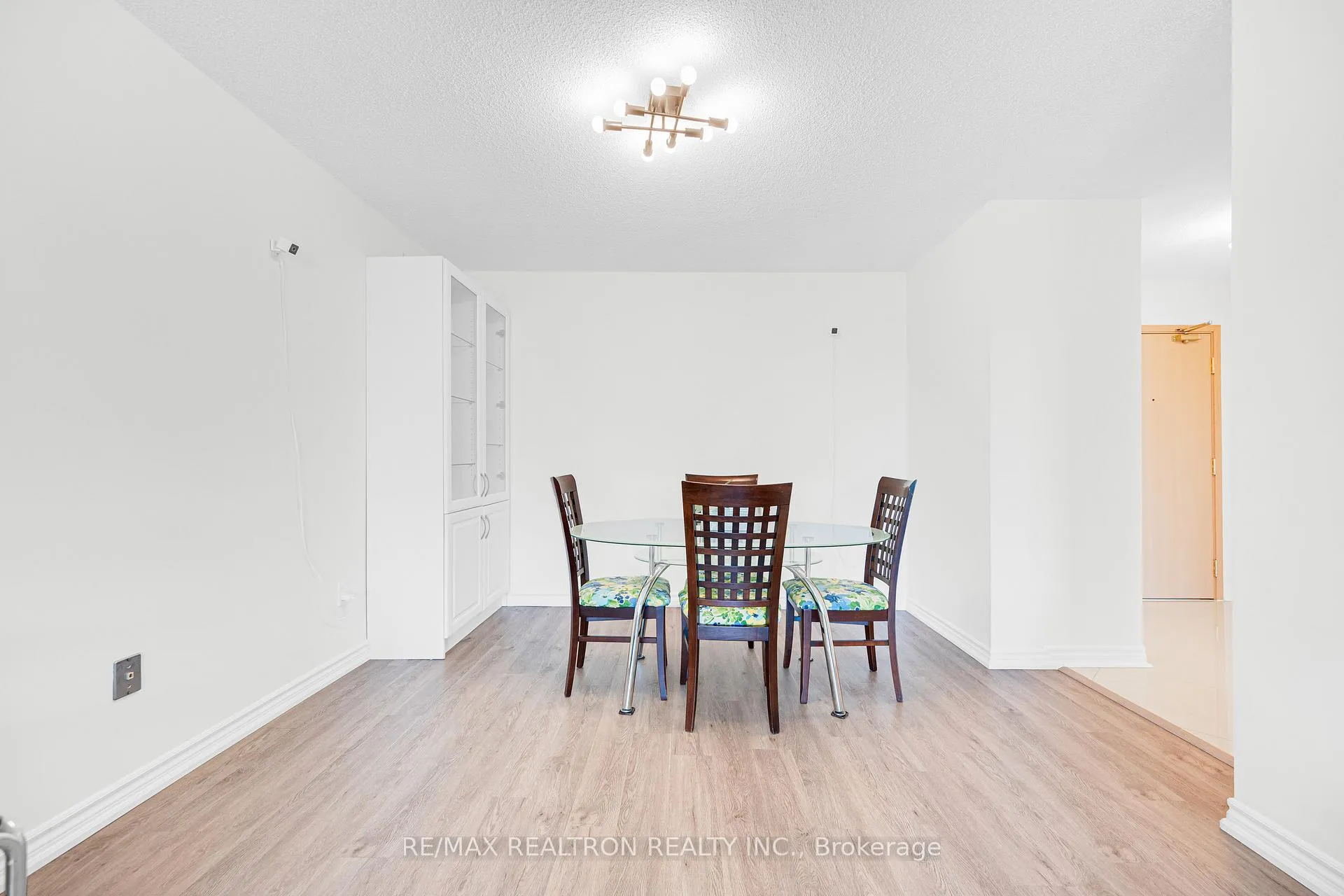 Photo 10 of Unit 910, 7805 Bayview Avenue, Markham, Aileen-Willowbrook — HOMEH