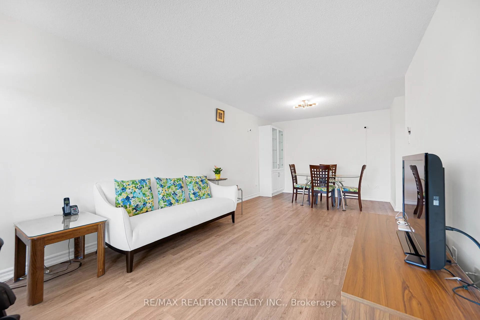 Photo 16 of Unit 910, 7805 Bayview Avenue, Markham, Aileen-Willowbrook — HOMEH