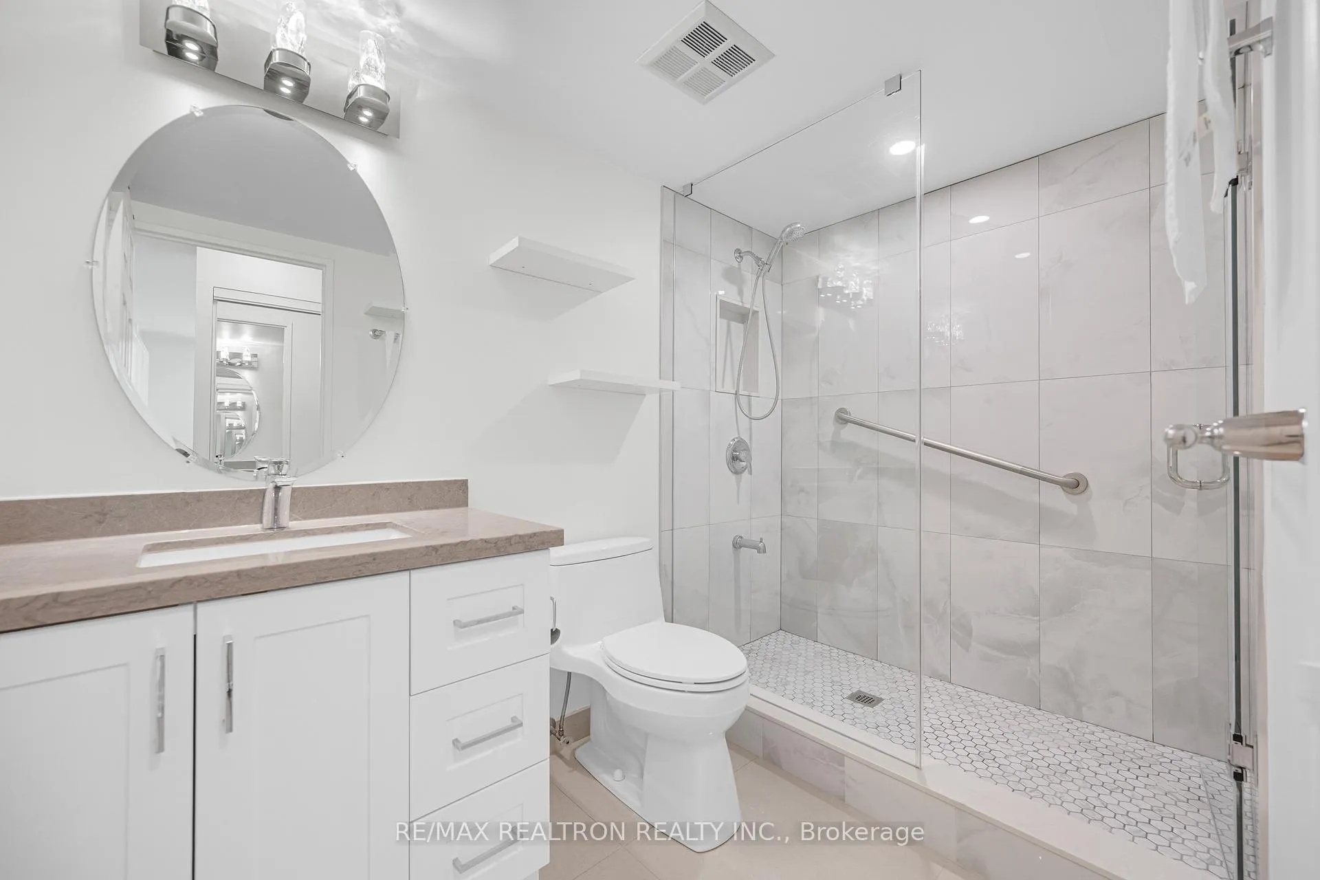 Photo 34 of Unit 910, 7805 Bayview Avenue, Markham, Aileen-Willowbrook — HOMEH