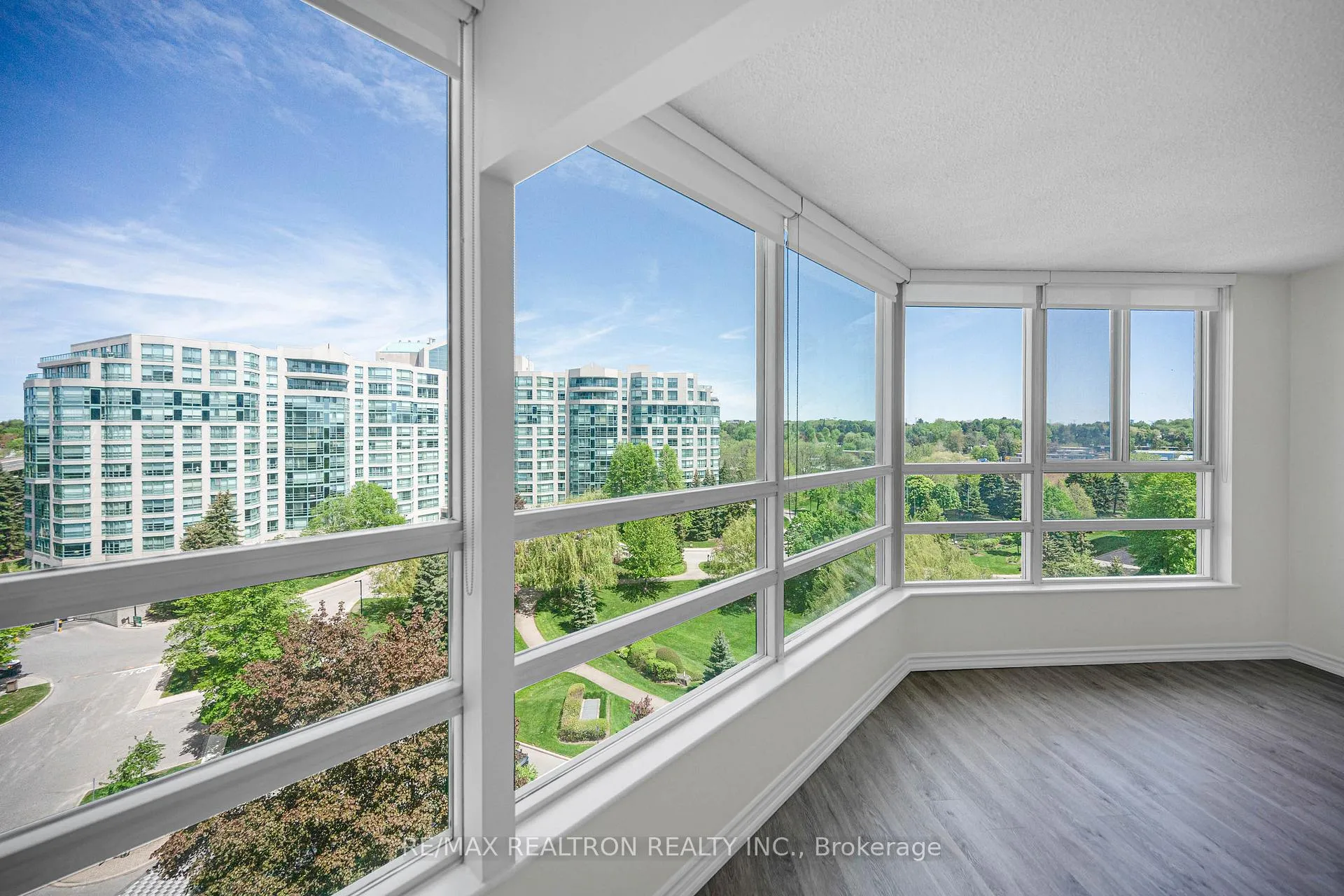 Photo 40 of Unit 910, 7805 Bayview Avenue, Markham, Aileen-Willowbrook — HOMEH