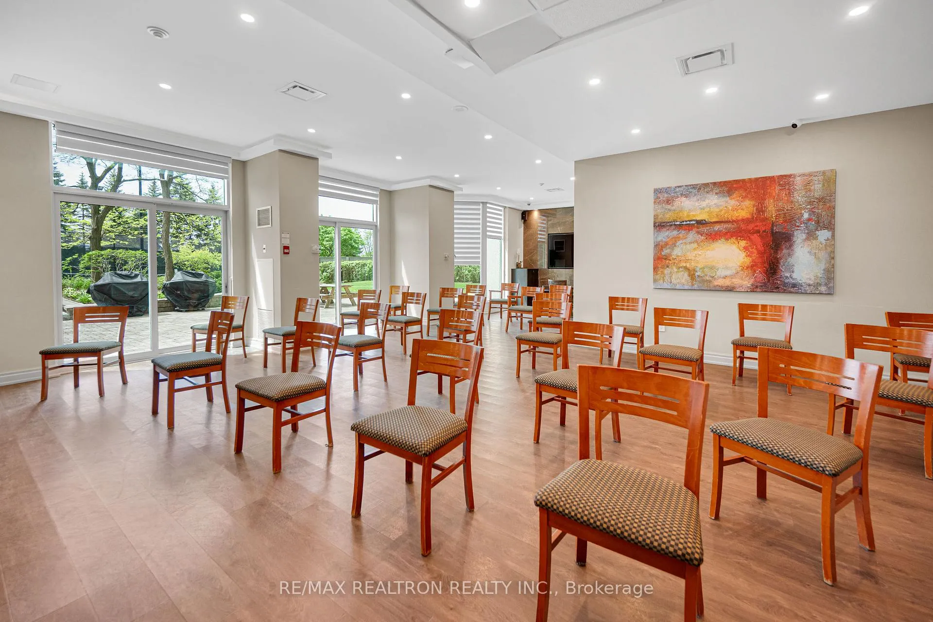 Photo 44 of Unit 910, 7805 Bayview Avenue, Markham, Aileen-Willowbrook — HOMEH