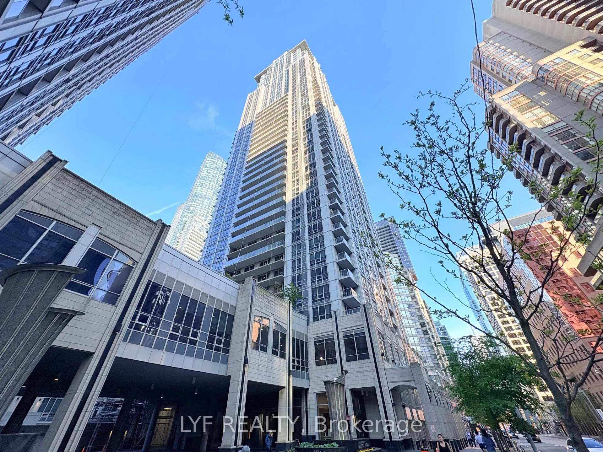 Front of Unit 3802, 761 Bay Street