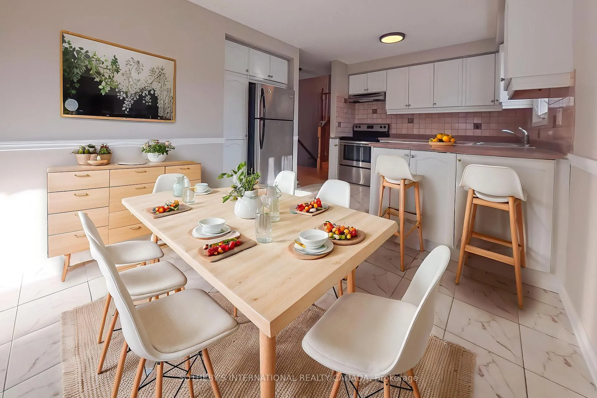 Photo 3 of 115 Tall Grass Trail, Vaughan, East Woodbridge — HOMEH
