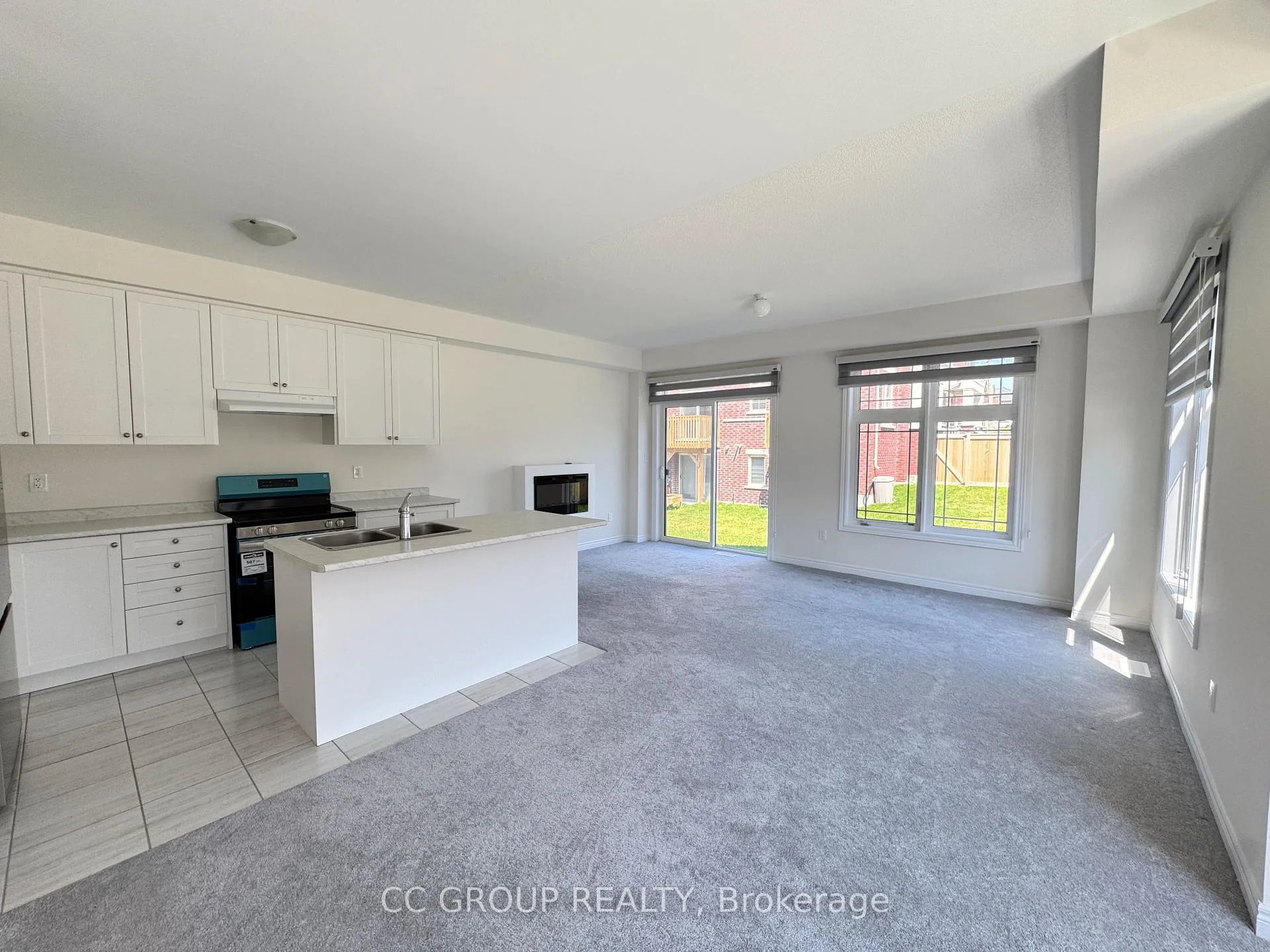 Photo 1 of 1032 Crowsnest Hollow, Pickering, Rural Pickering — HOMEH