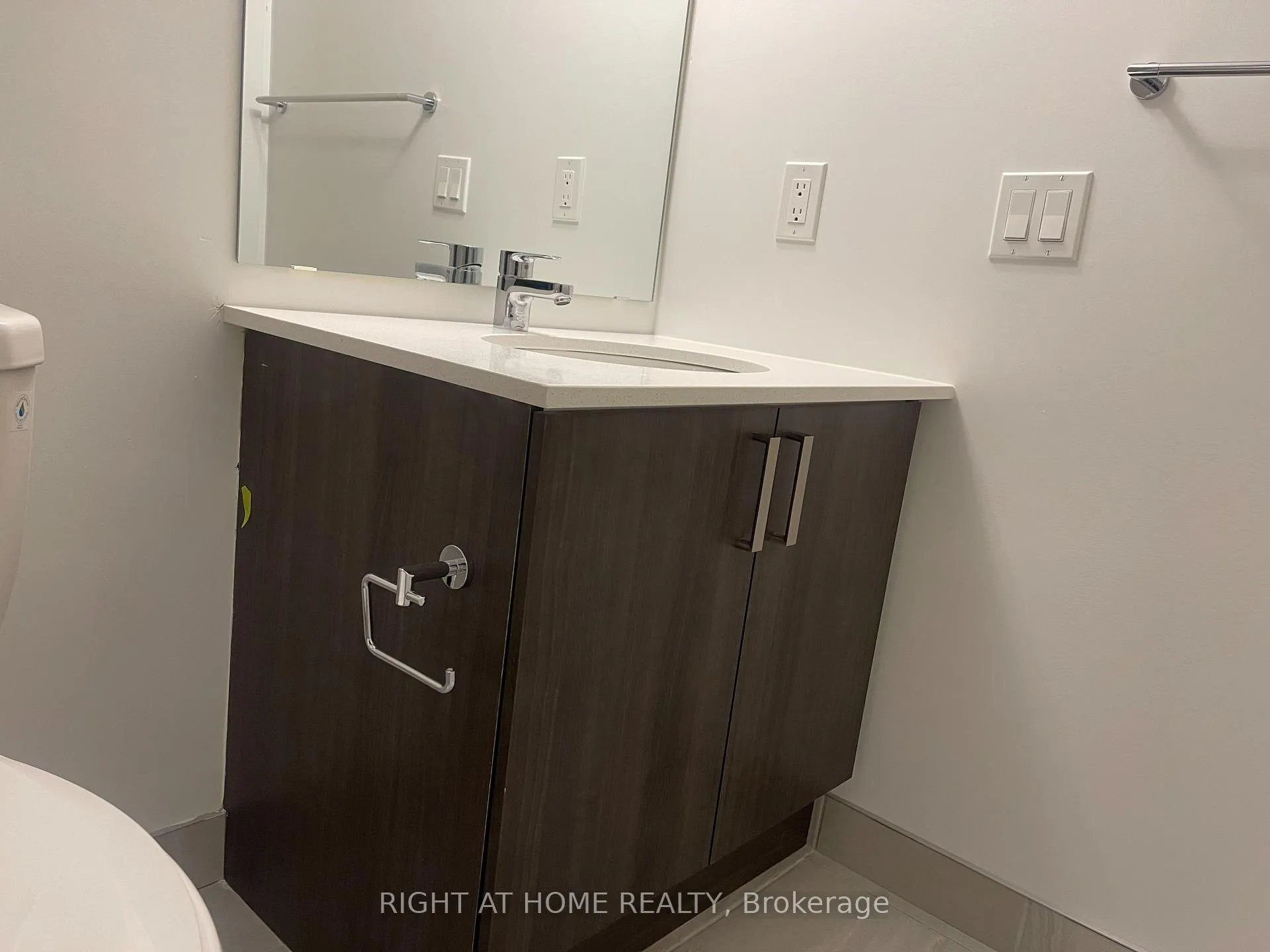 Photo 14 of Unit 1210, 1455 Celebration Drive, Pickering, Bay Ridges — HOMEH