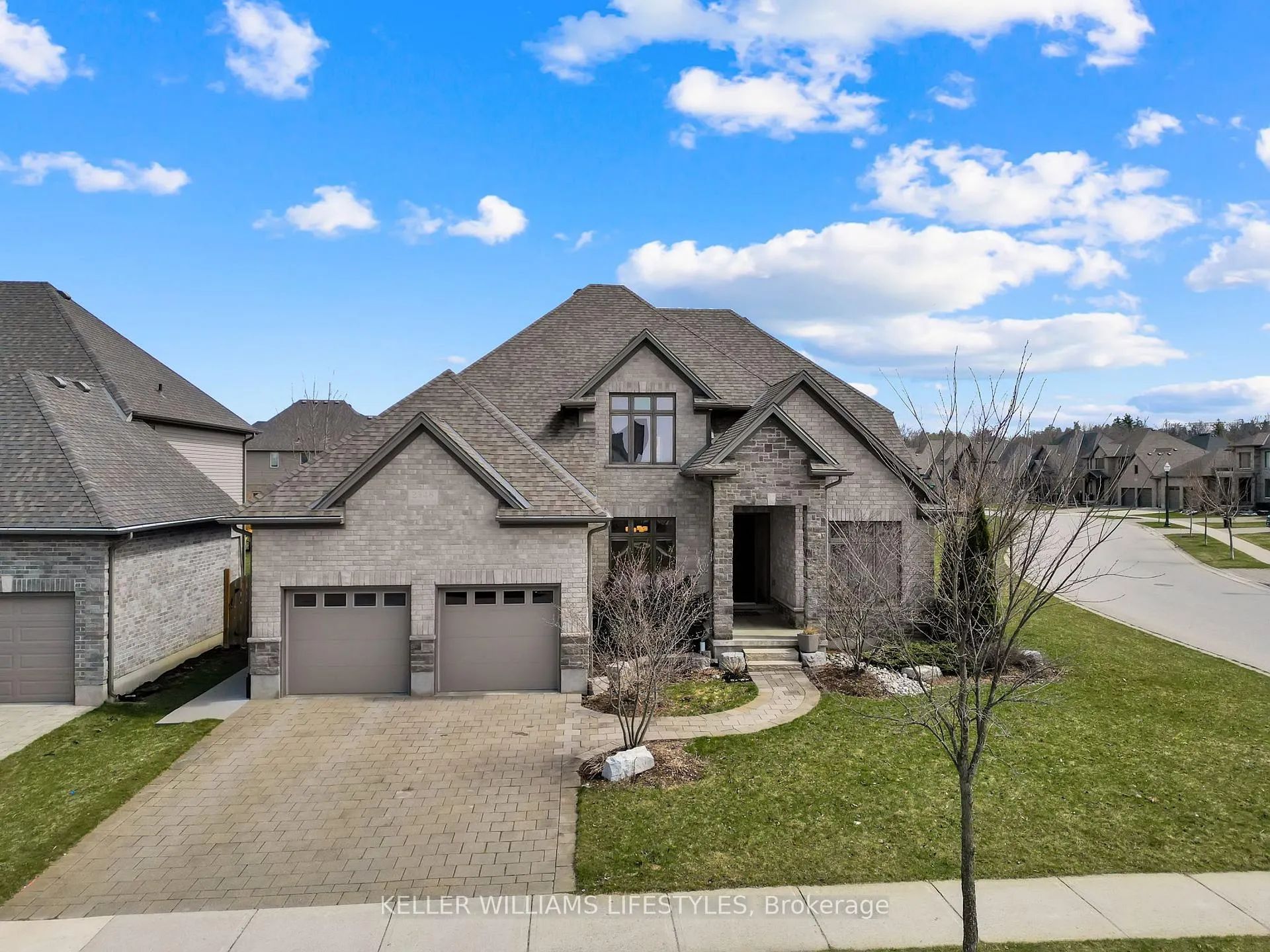 Front of 2348 Meadowlands Way