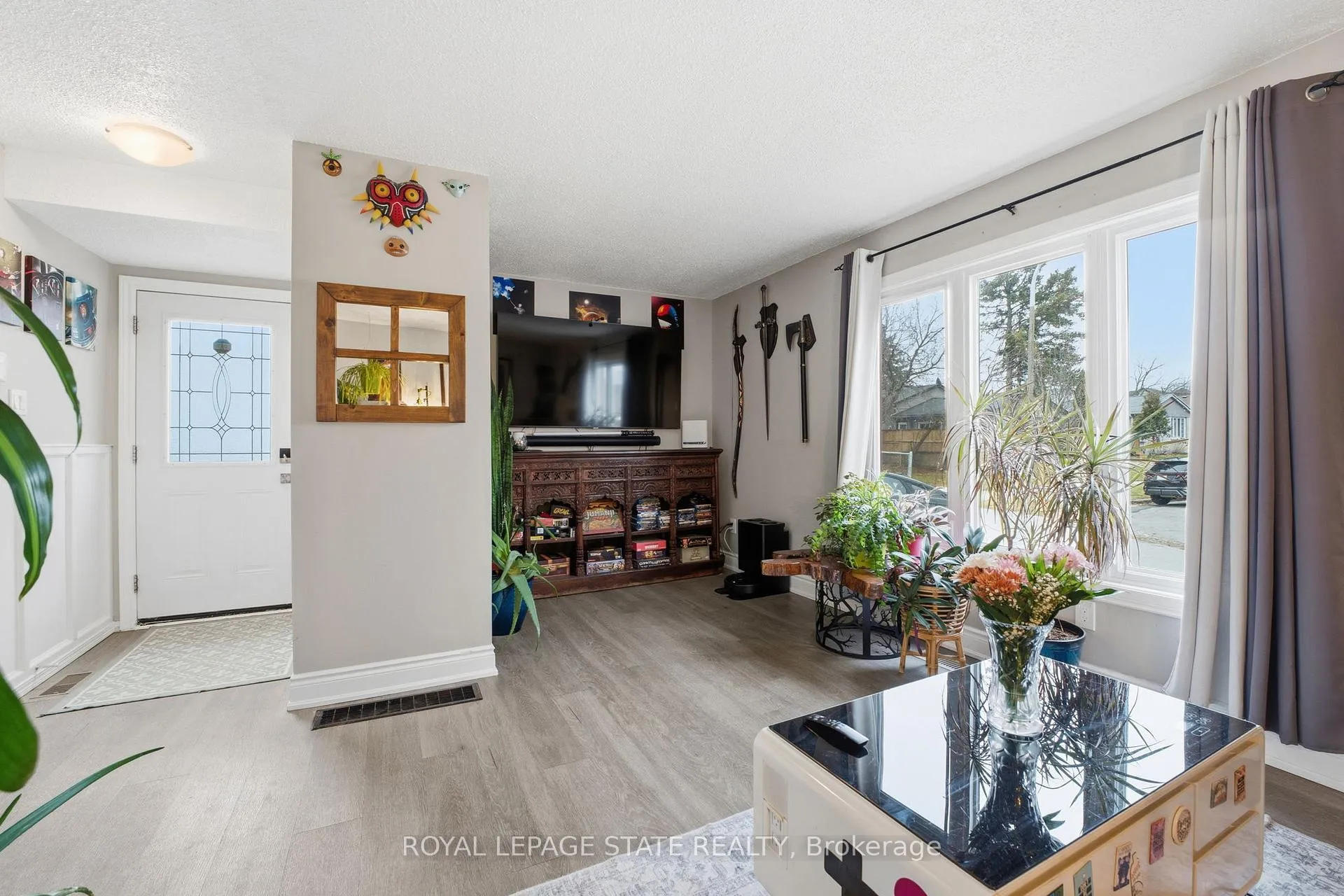 Photo 5 of 105 Rand Street, Hamilton, Stoney Creek Mountain — HOMEH
