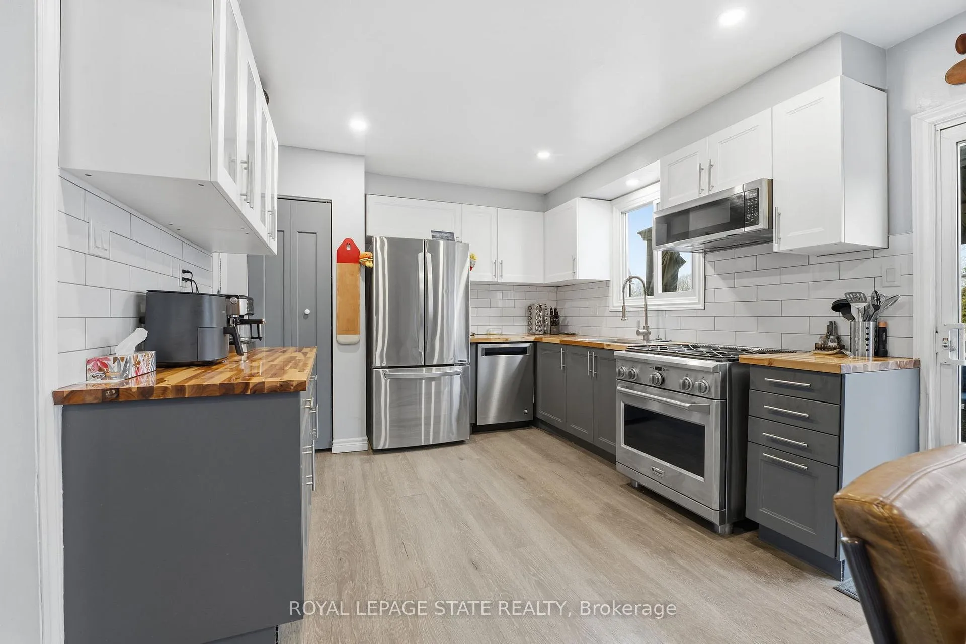 Photo 8 of 105 Rand Street, Hamilton, Stoney Creek Mountain — HOMEH