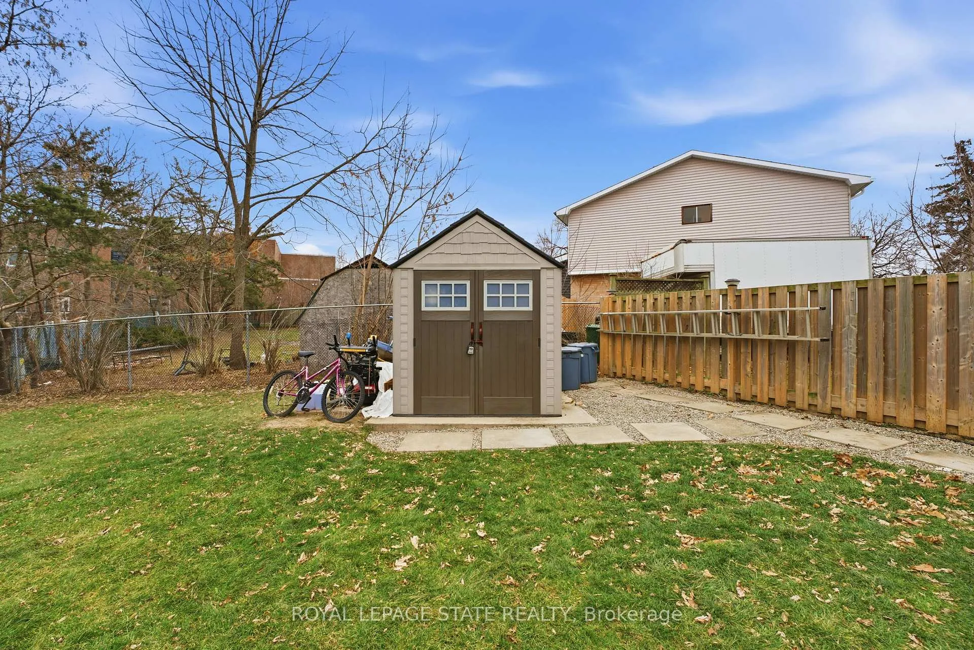 Photo 32 of 105 Rand Street, Hamilton, Stoney Creek Mountain — HOMEH