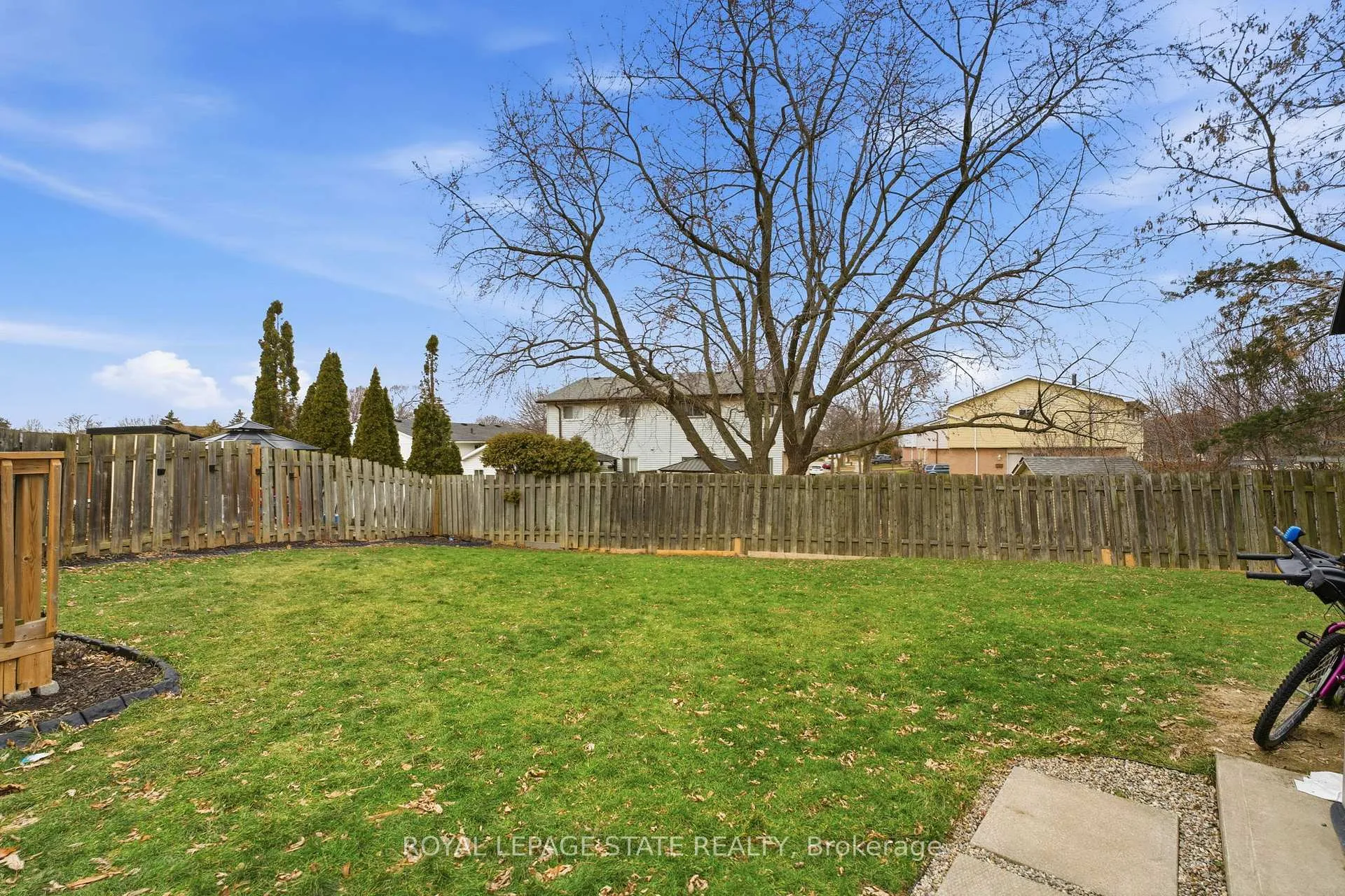 Photo 35 of 105 Rand Street, Hamilton, Stoney Creek Mountain — HOMEH