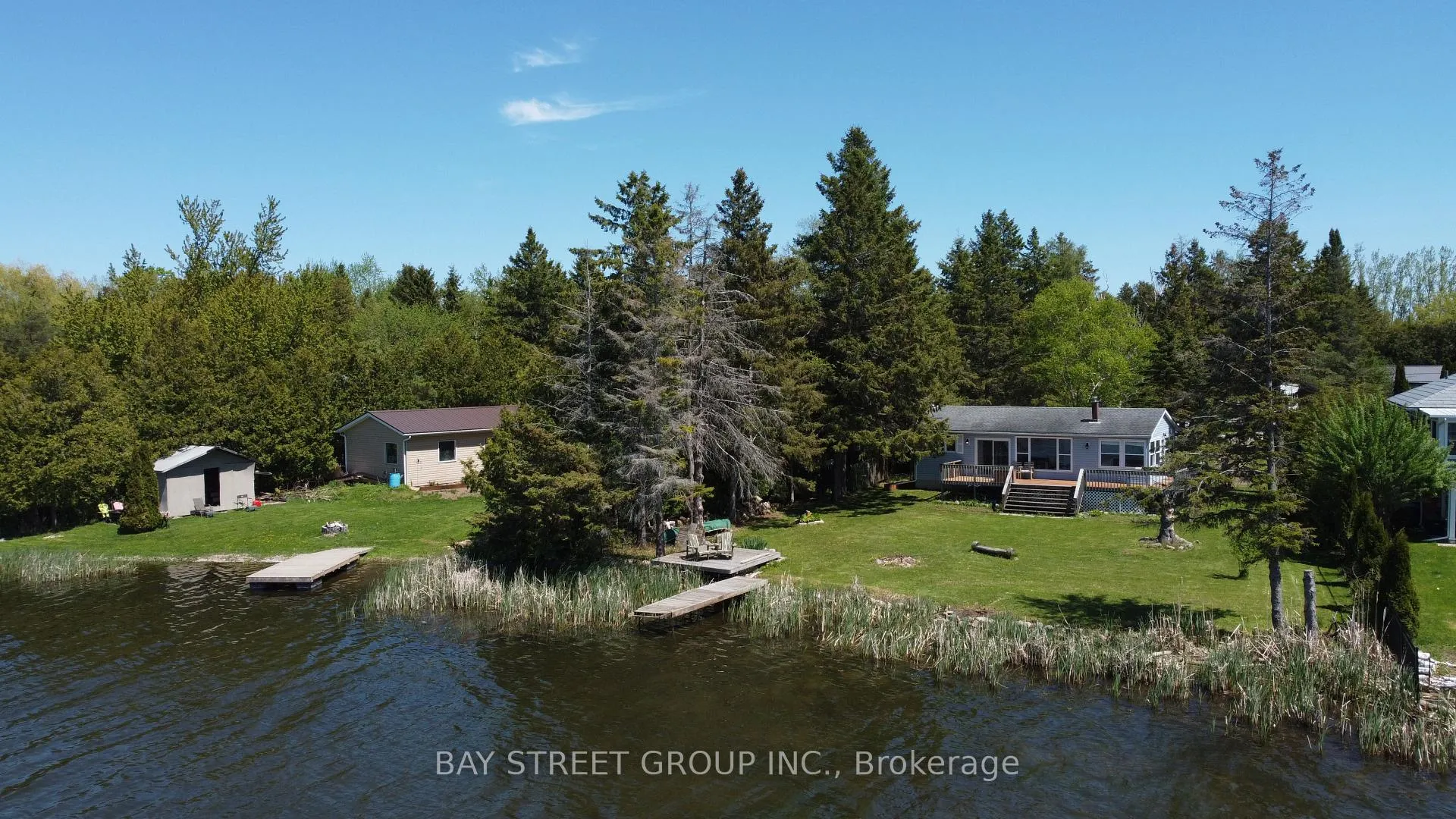 Photo 1 of 33 Cedar Crescent, Kawartha Lakes, Manvers — HOMEH