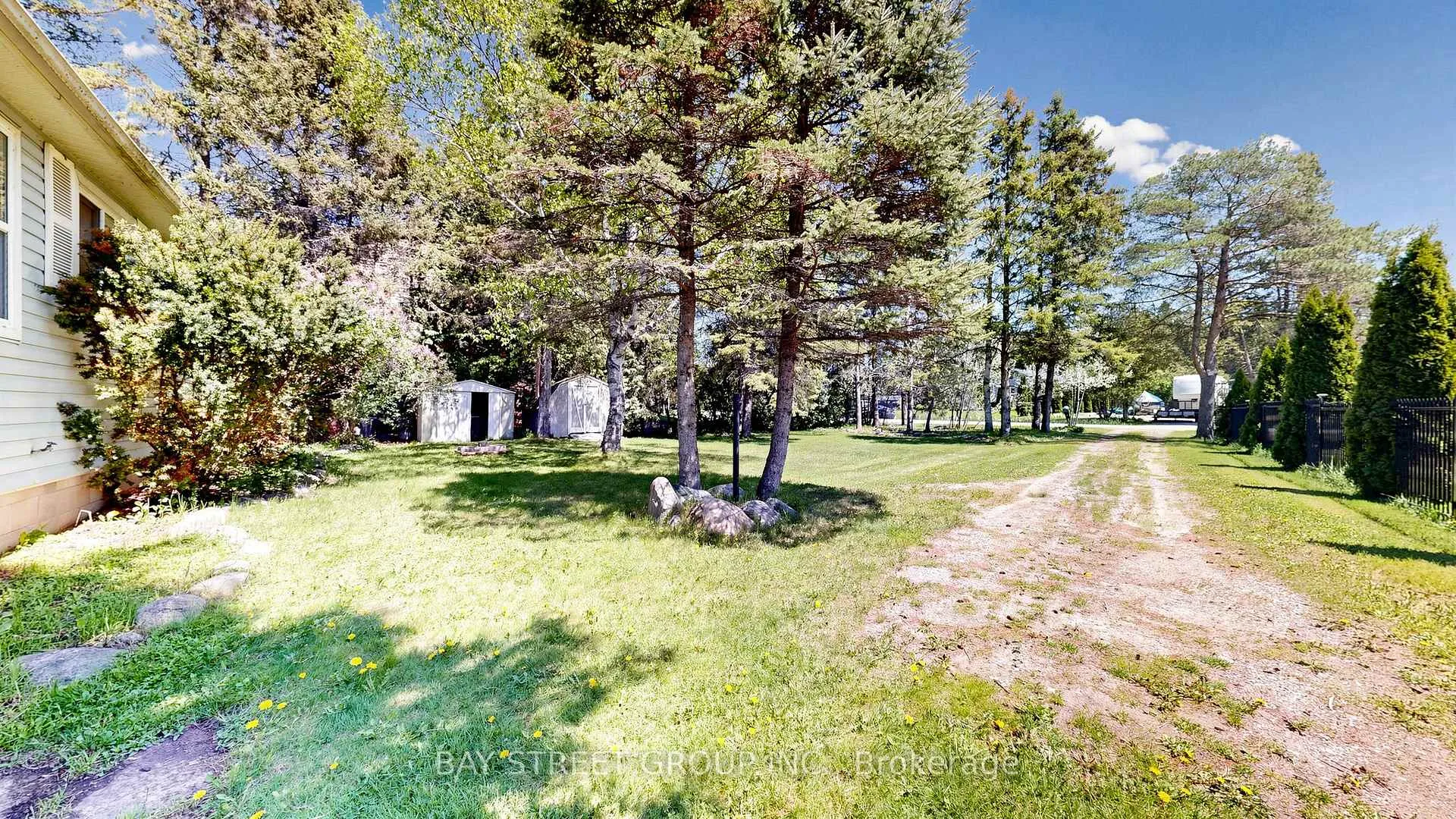 Photo 6 of 33 Cedar Crescent, Kawartha Lakes, Manvers — HOMEH