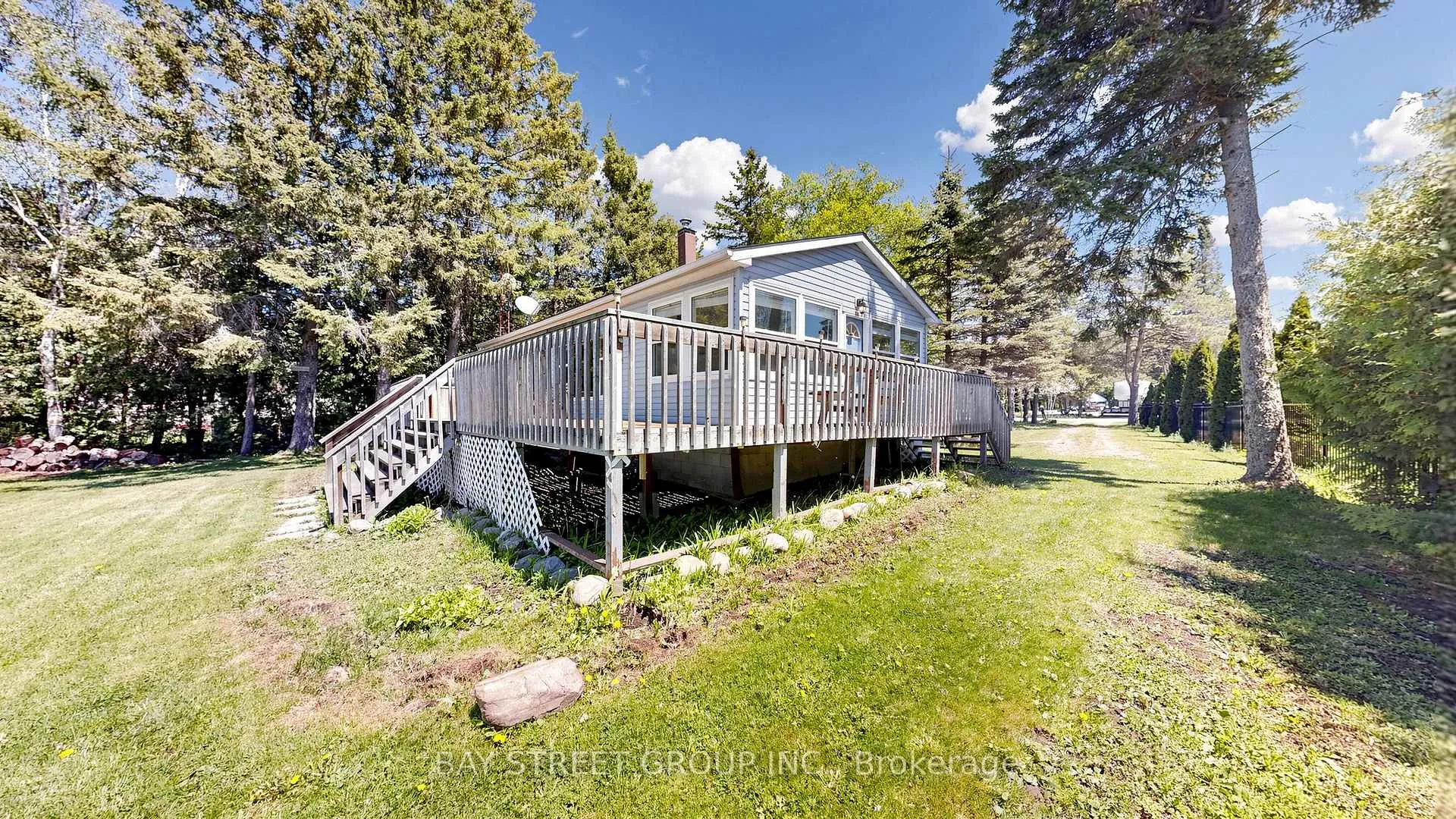 Photo 32 of 33 Cedar Crescent, Kawartha Lakes, Manvers — HOMEH